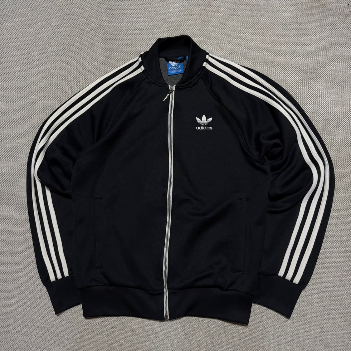 아디다스 오리지널 로고 트랙탑 상품이미지1