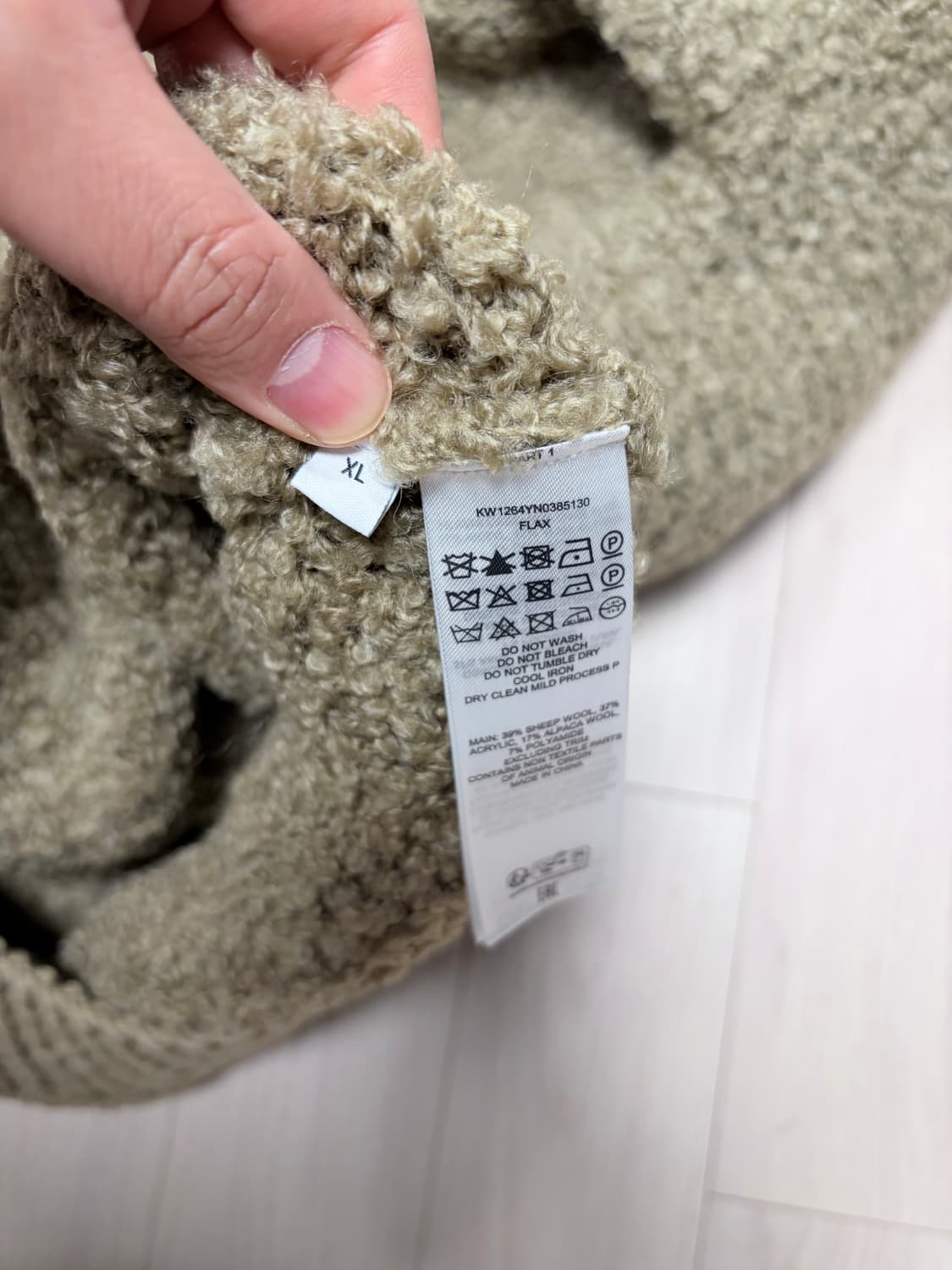 Jw anderson 브이넥 부클 니트 XL 상품이미지3