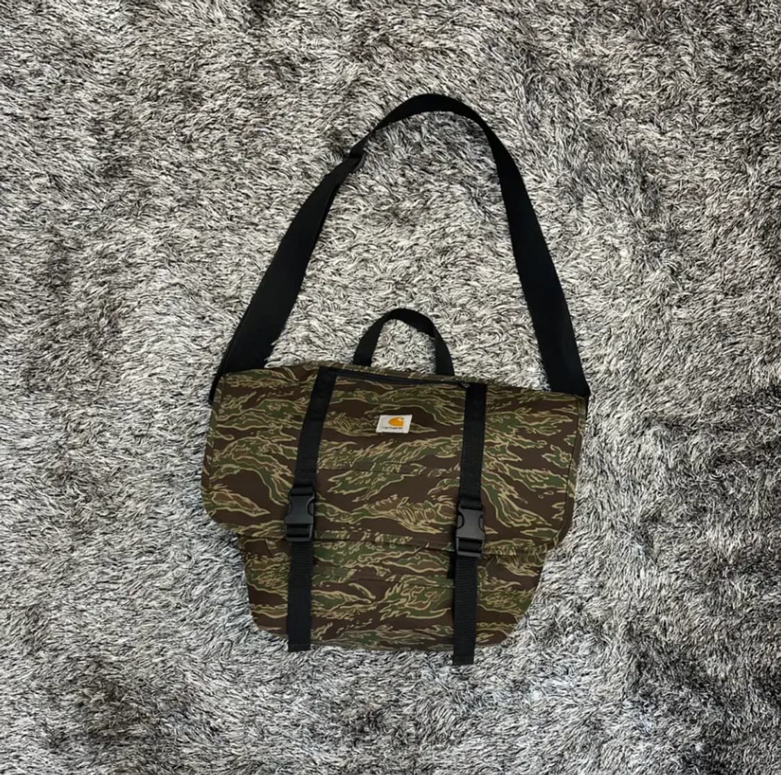 칼하트 파슬백 메신져백 상품이미지1