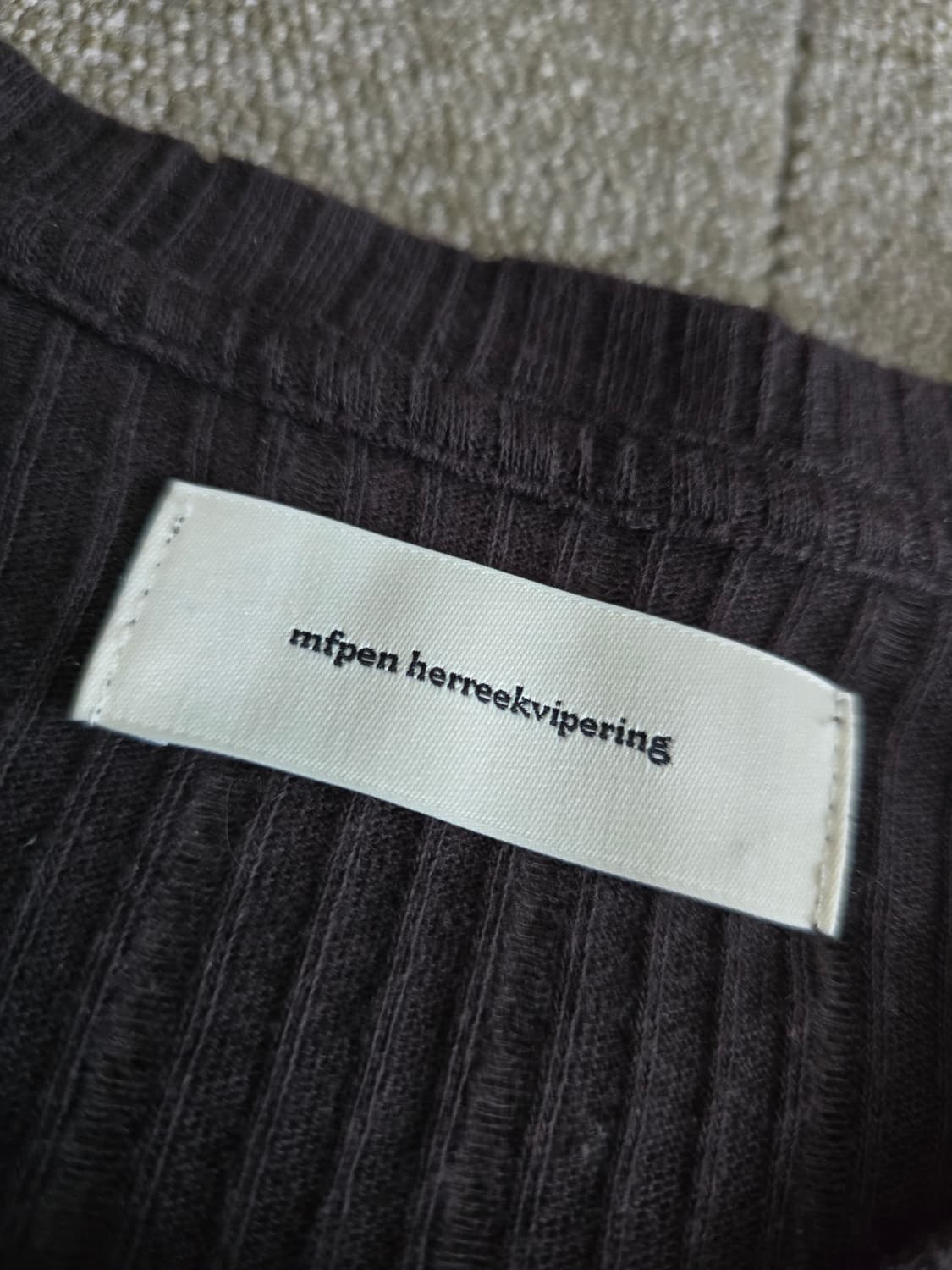 mfpen 엠에프펜 립니트 LS ROUND NECK M 미사용 상품이미지7