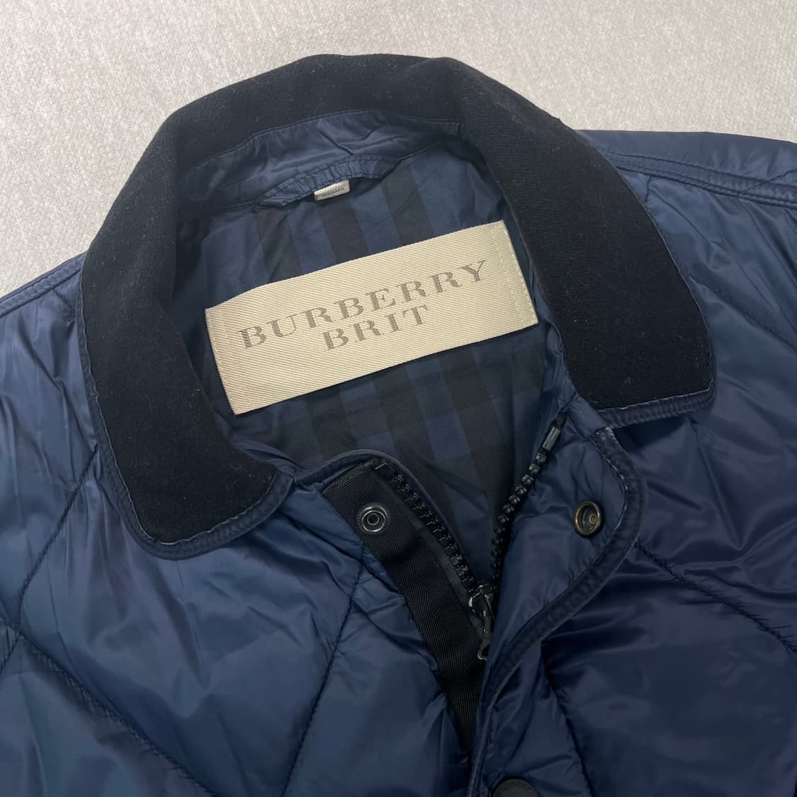 100 버버리 브릿 엘보 패치 퀄팅 자켓 상품이미지2