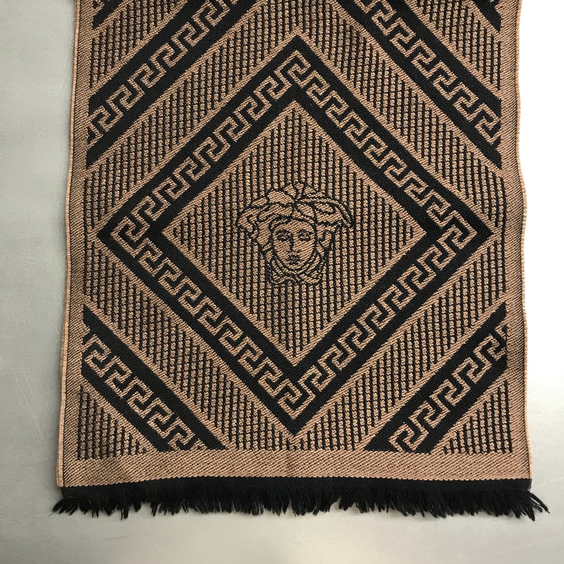 베르사체 메두사 머플러 상품이미지4