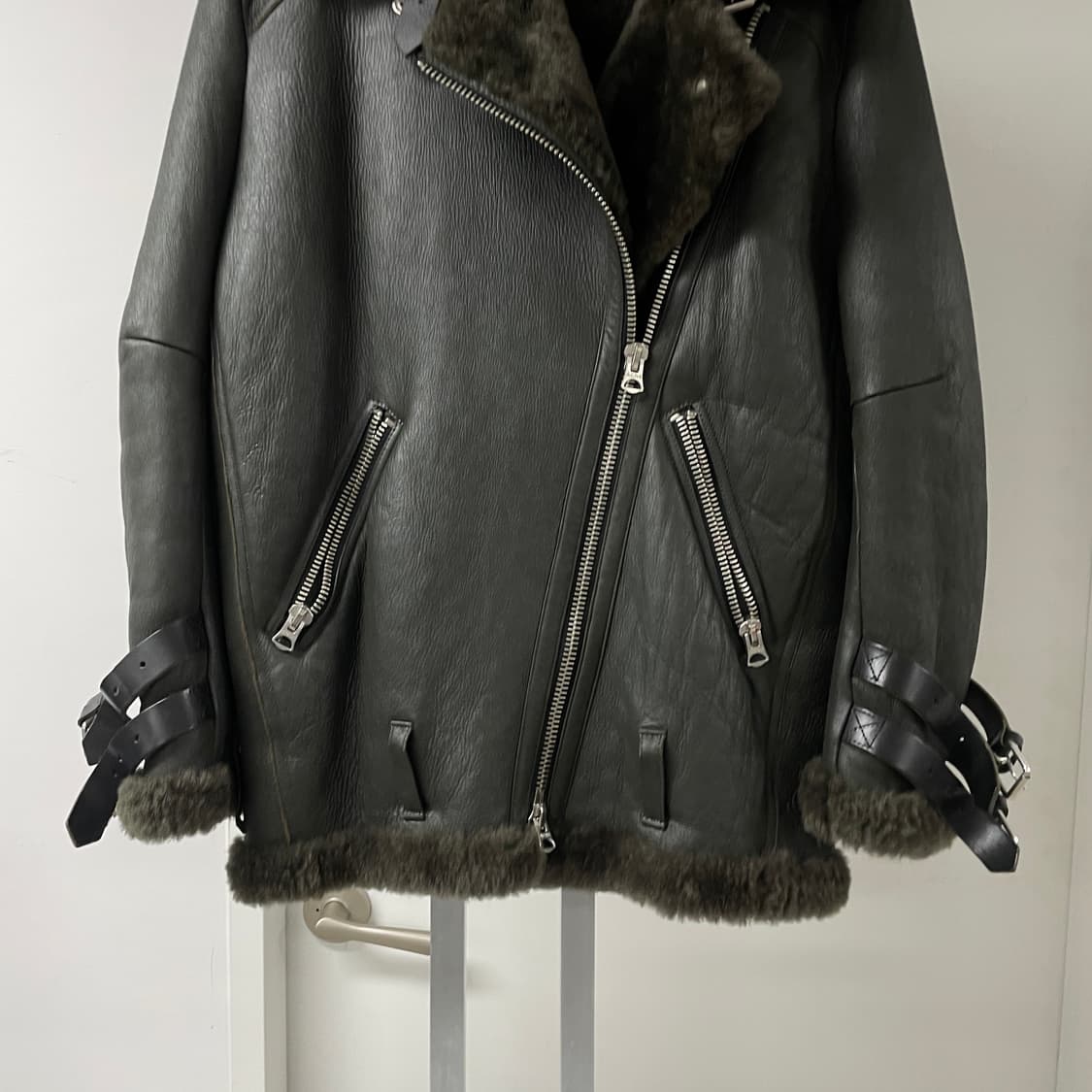 아크네스튜디오 무스탕 32(w) 상품이미지3