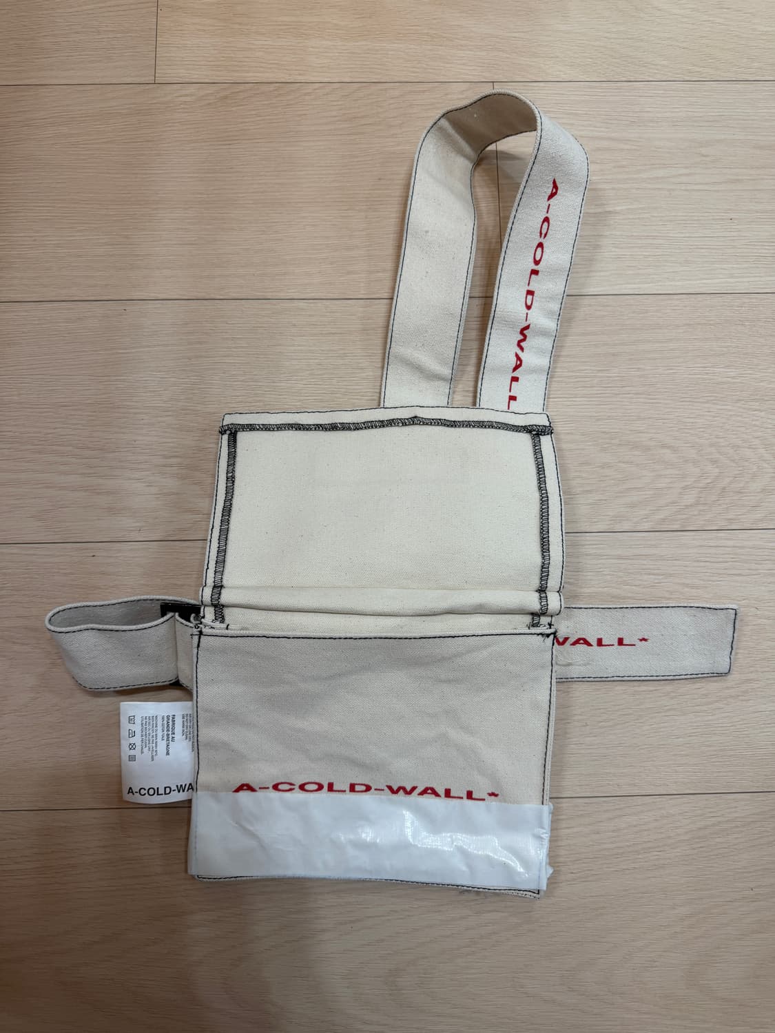 어콜드월 정품 메신저백 크로스백 가방 (미사용) 상품이미지2
