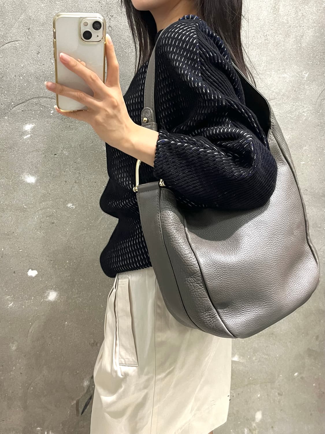 Gucci 구찌 차콜그레이 레더 숄더백 상품이미지2