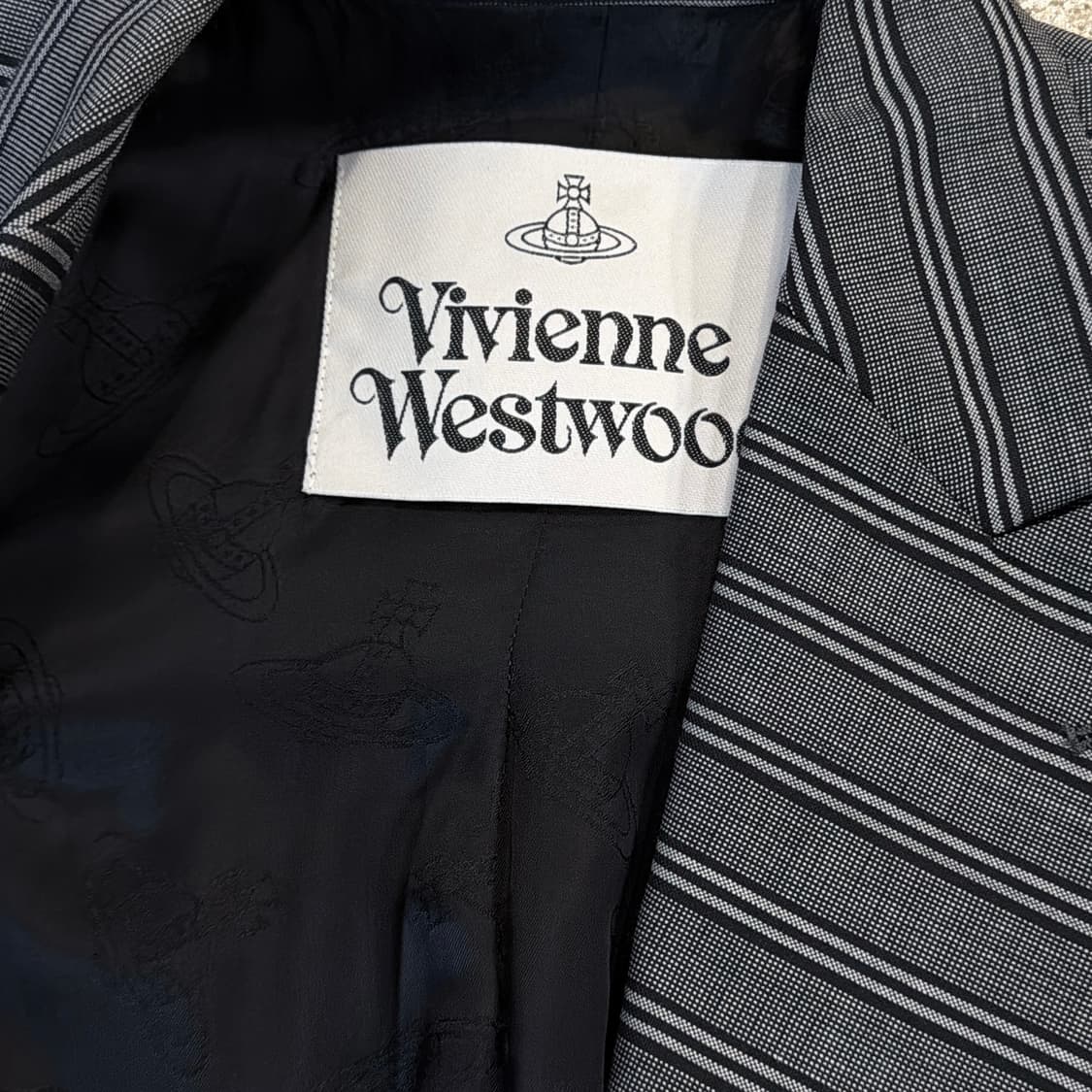 비비안웨스트우드 25AW 컬렉션 자켓 상품이미지8