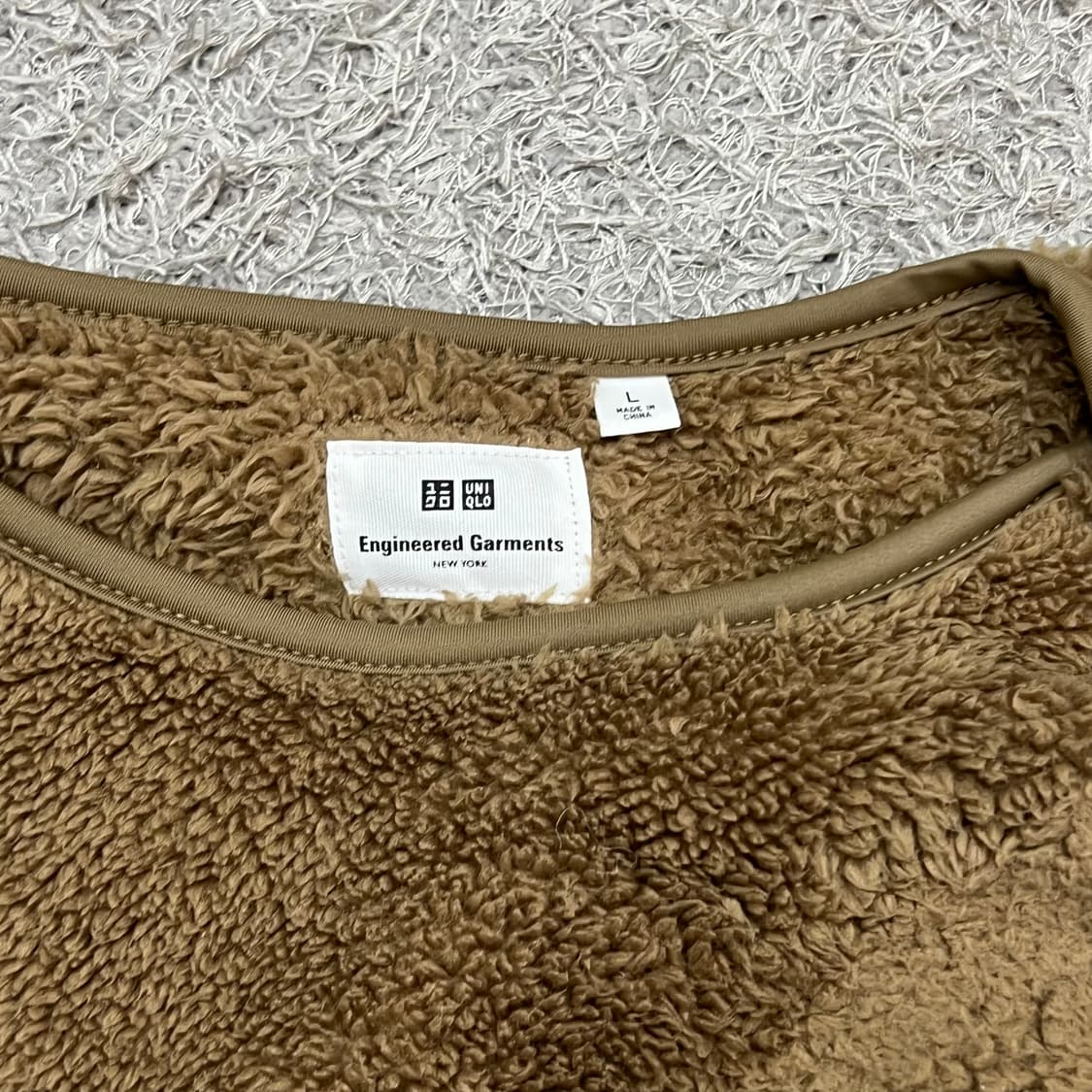 [100] 유니클로 엔지니어드가먼츠 후리스 맨투맨 상품이미지3