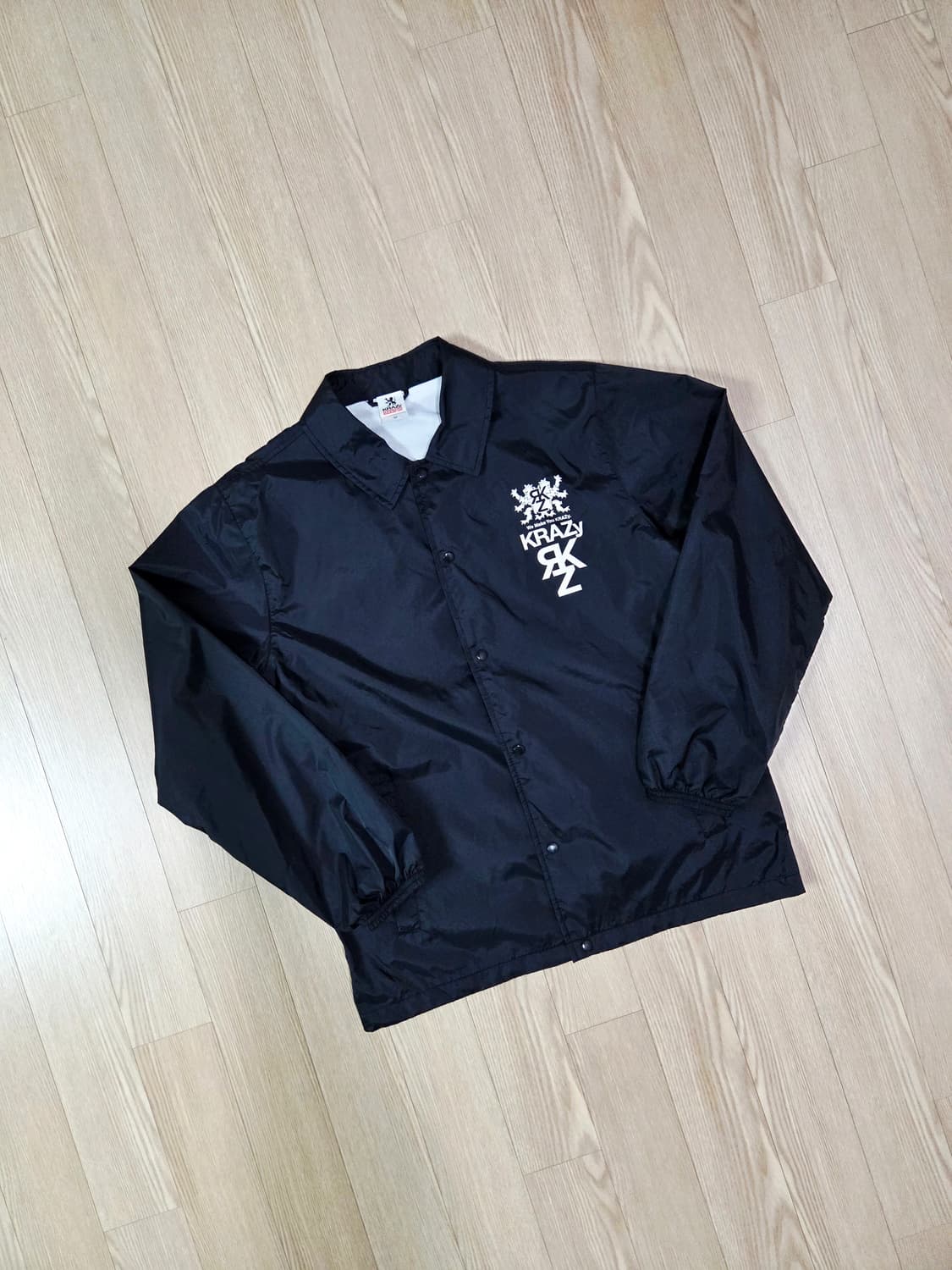 KRAZY 블랙 코치 재킷 상품이미지3
