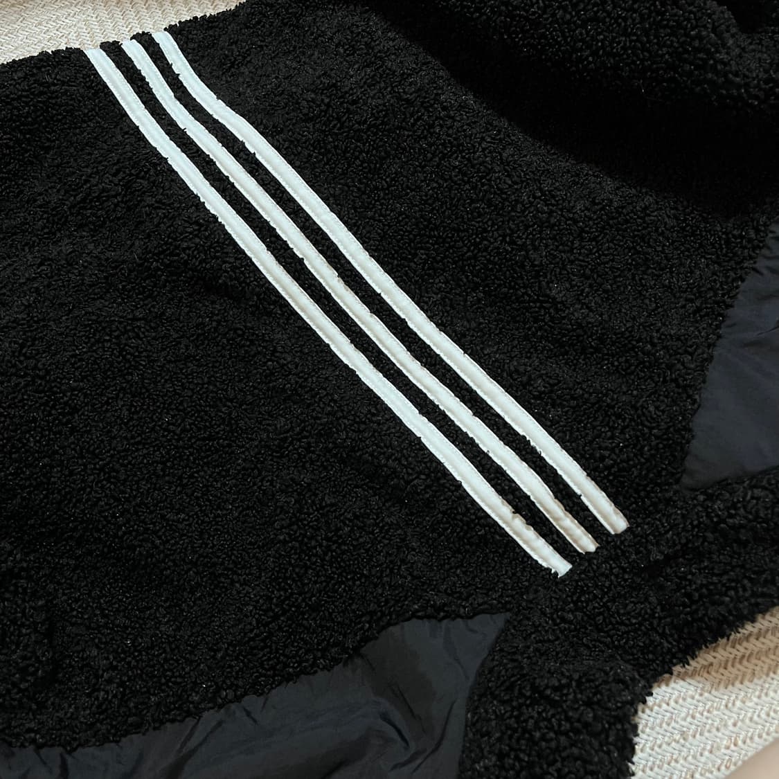 [정품] 아디다스 블랙 언발란스 뽀글리 후리스 [ L ] 상품이미지8