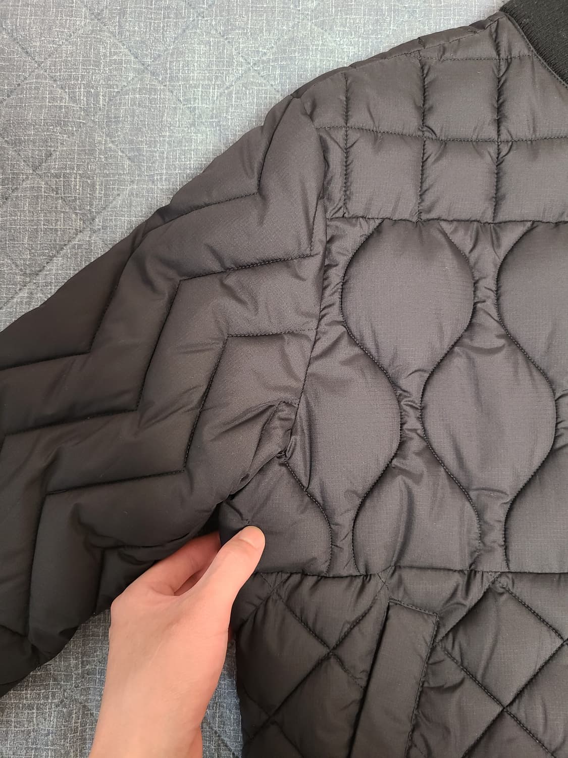 세이브더덕 x 크리스토퍼 래번 퀼팅 봄버 m 상품이미지3