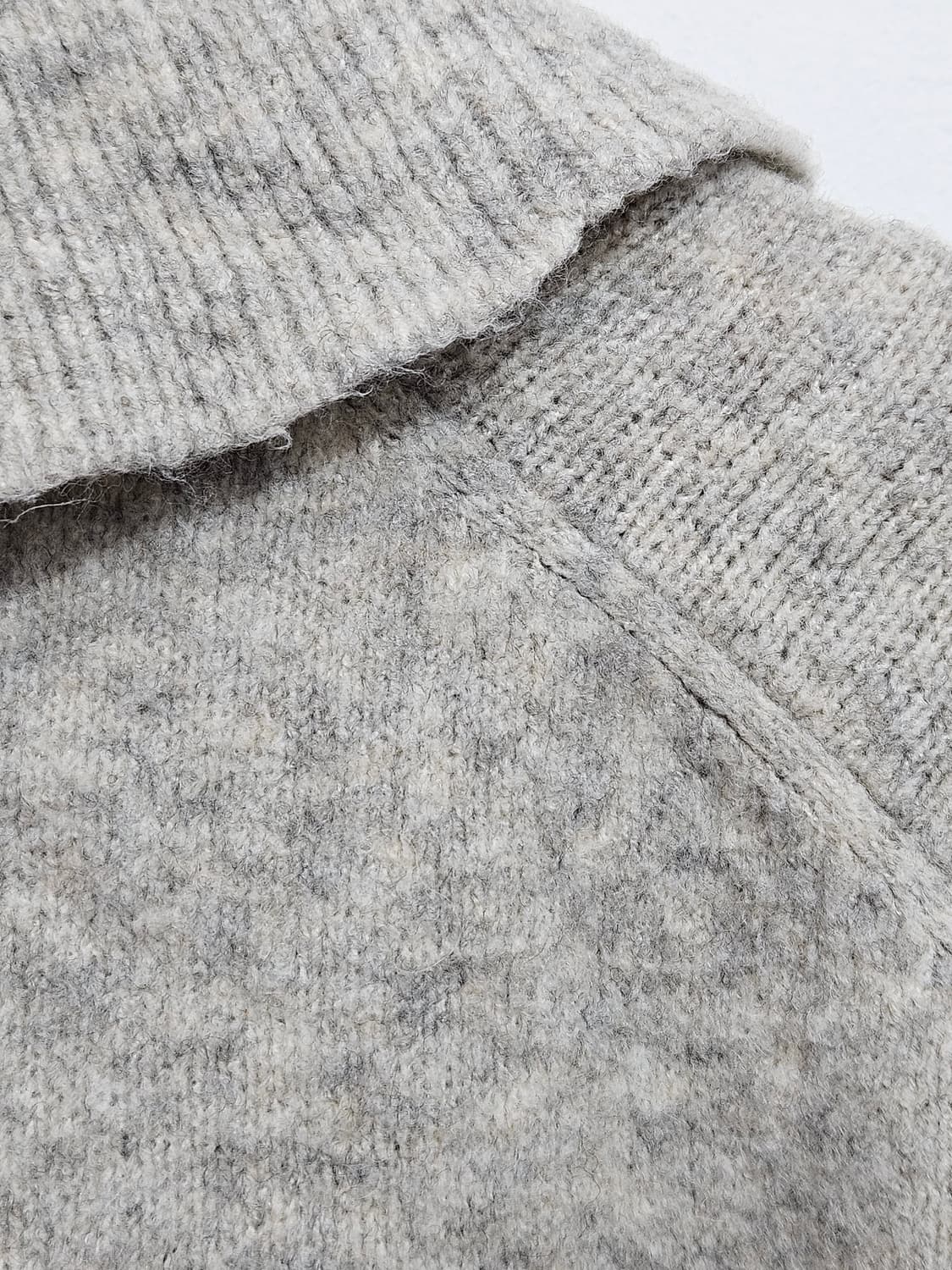 탑텐(TOP10) 카라 브이넥 울혼방 니트 상품이미지8