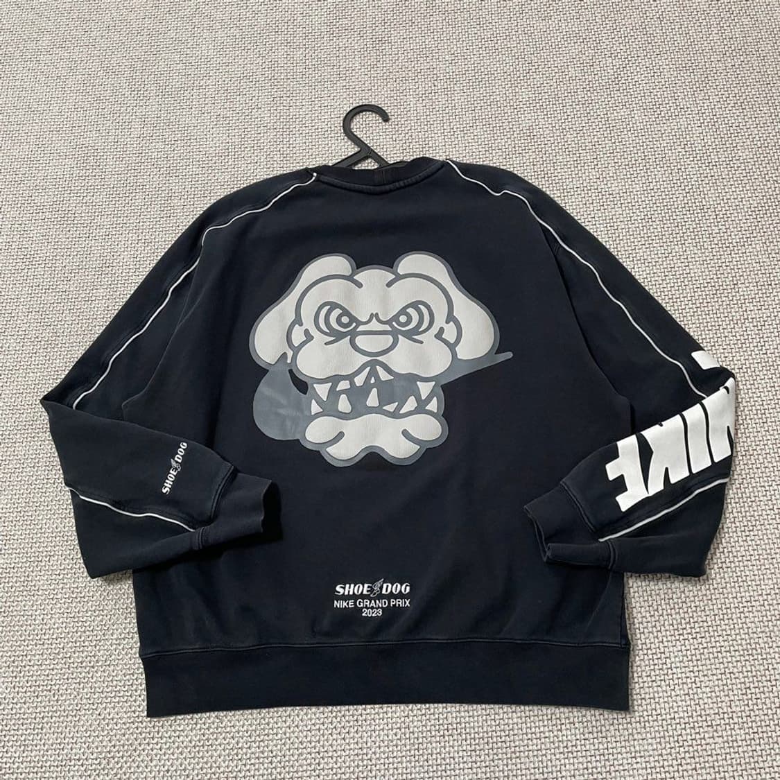 나이키 슈독 불독라운드 맨투맨 상품이미지3