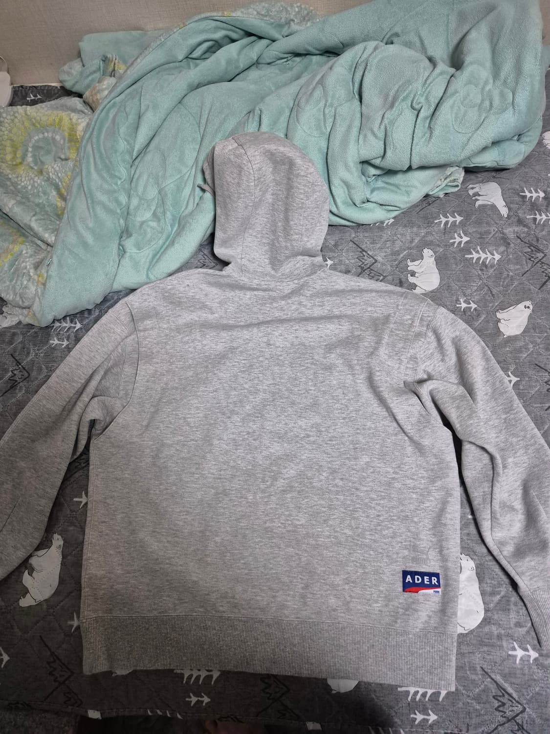 아더에러 퓨마 후드티 상품이미지4