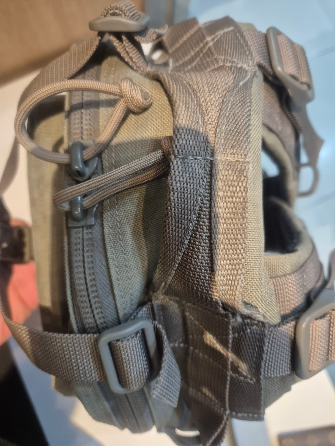 맥포스 블루제이 백팩 판매합니다 
자연스런 사용감외엔 마모손상 없습니다  상품이미지5