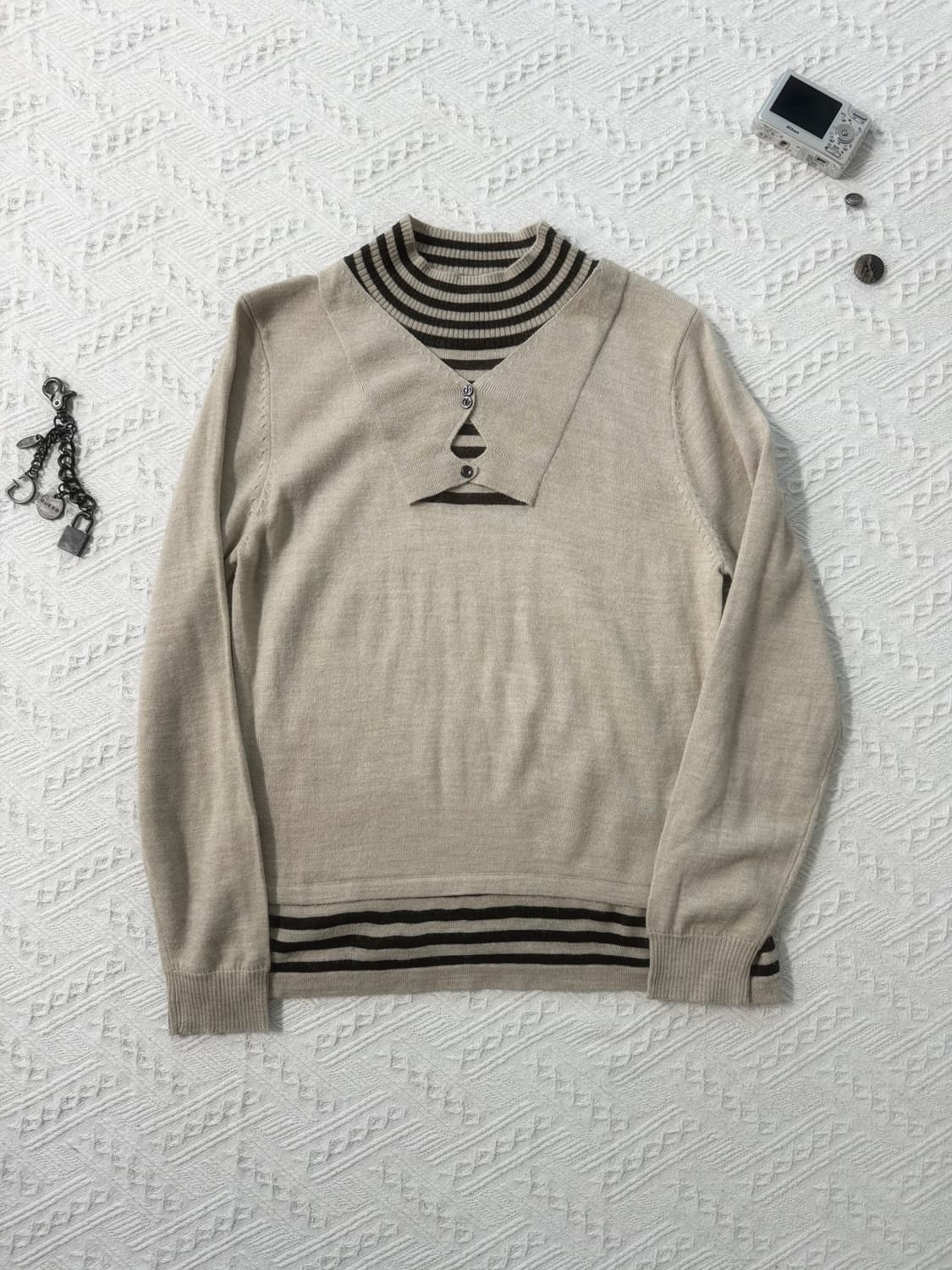 울 블렌디드 레이어드 버튼 니트 상품이미지1