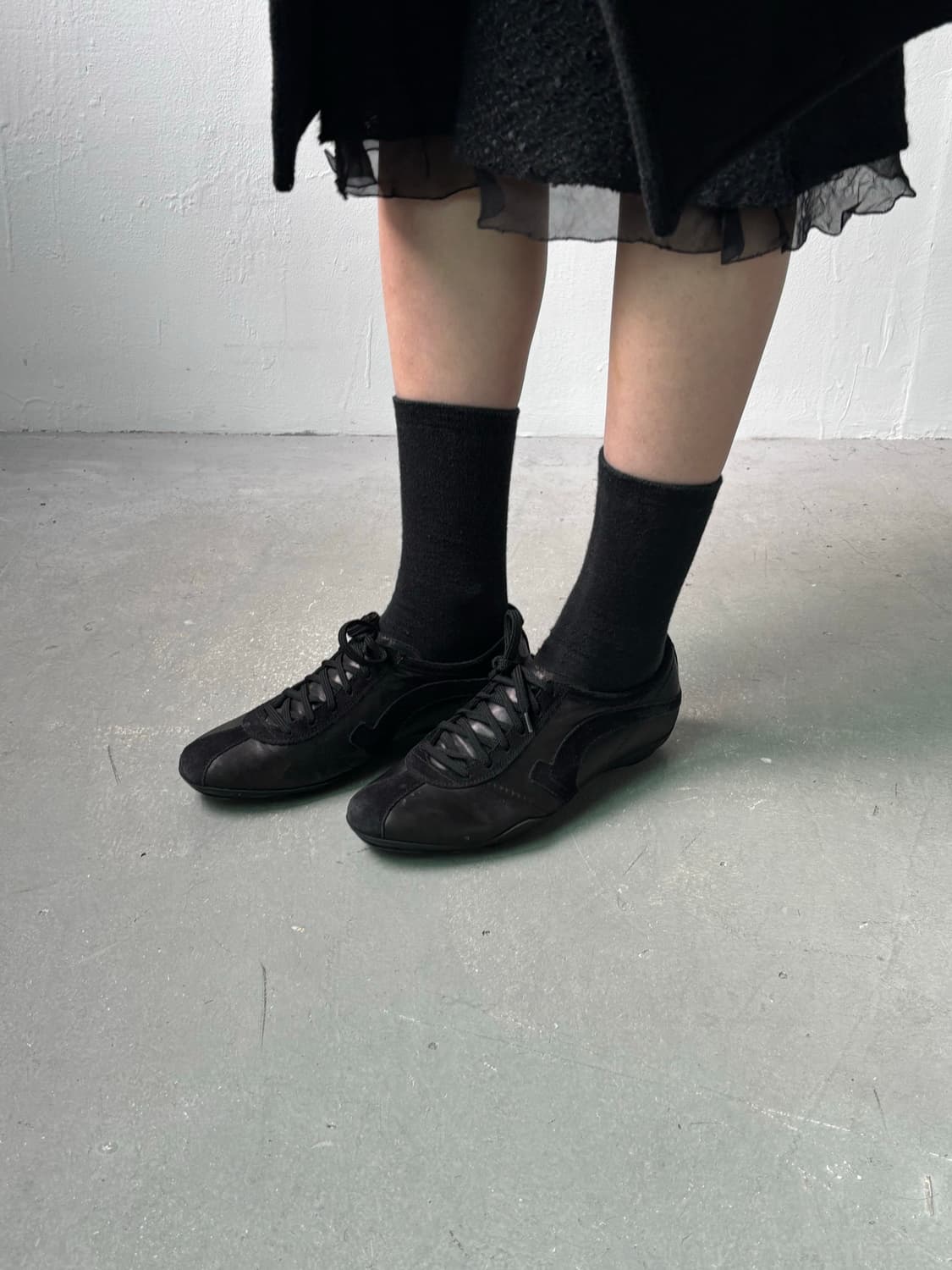 페라가모 플랫 스니커즈 상품이미지2