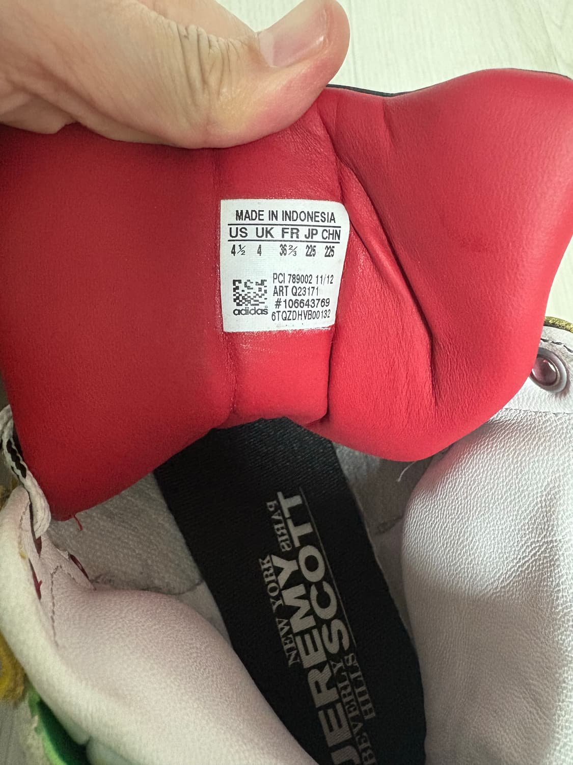 아디다스 제레미스캇 이글윙토템 상품이미지6