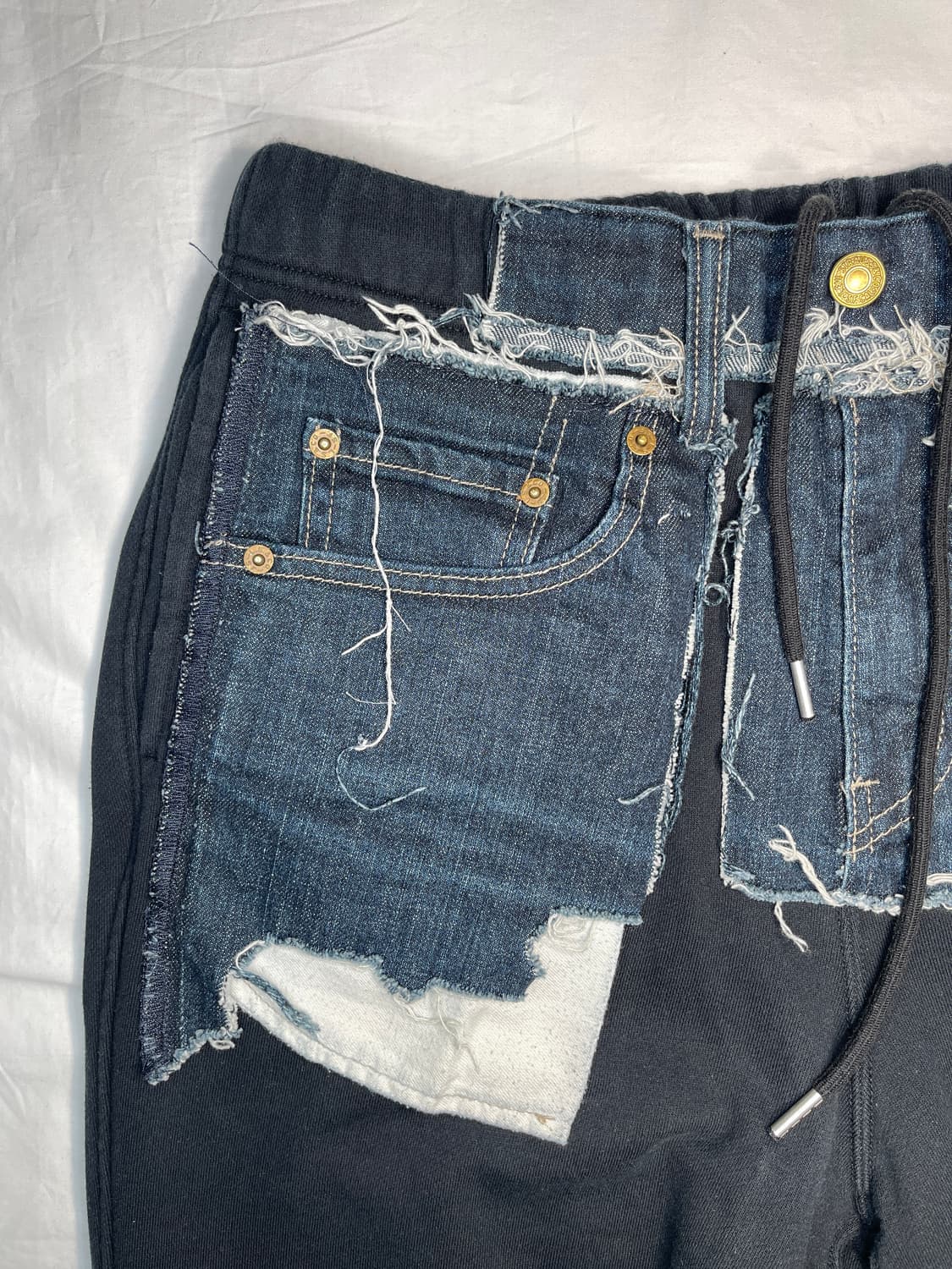 유니클로 KAWS + Warhol 리워크 스웨트팬츠 상품이미지4