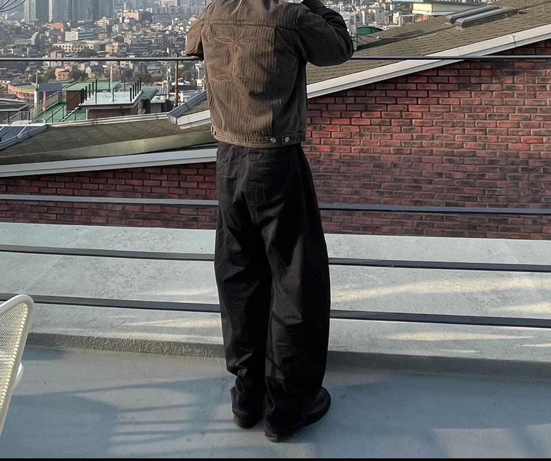 르메르 커브드 팬츠 판매 상품이미지7