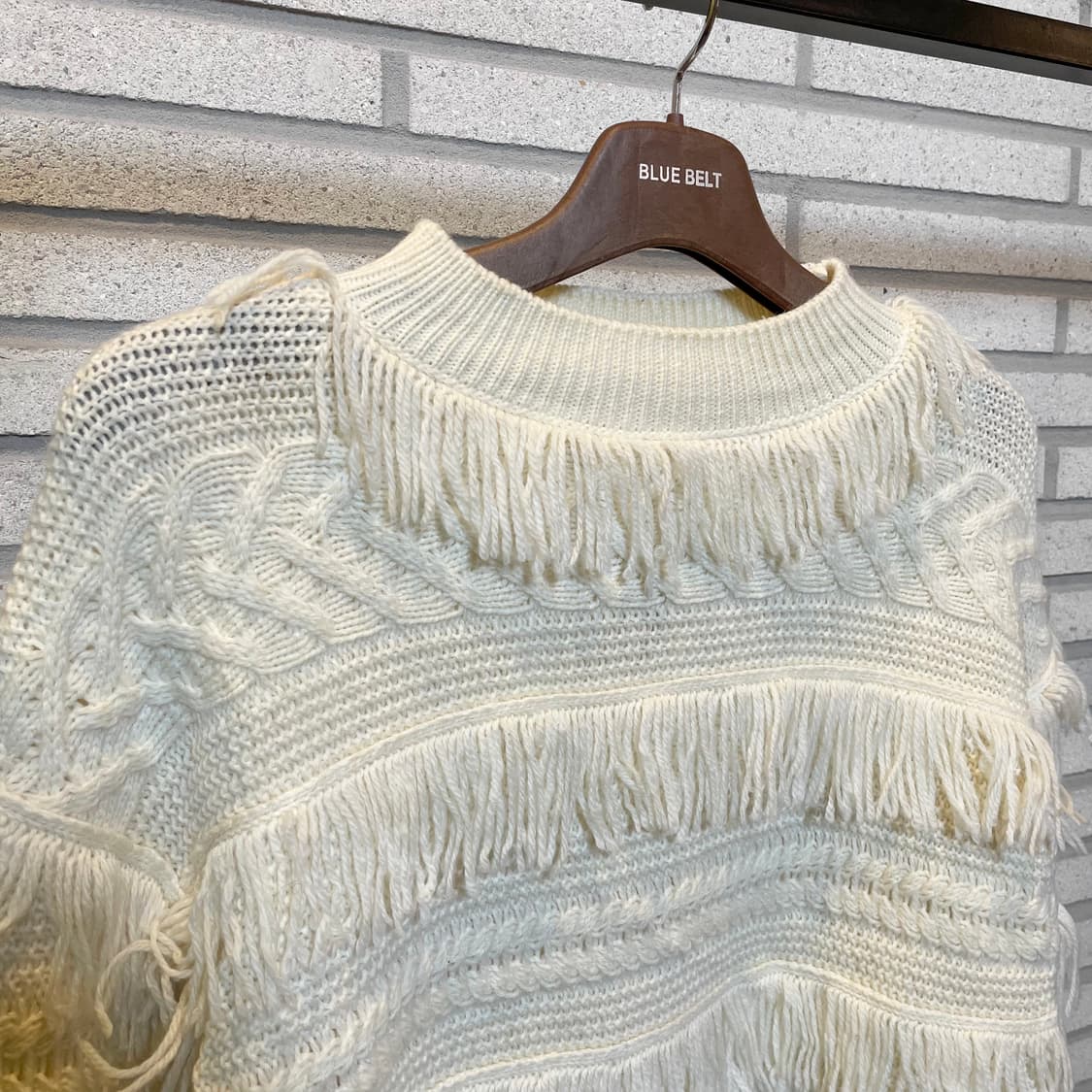 레이빔즈 케이블 니트 웨스턴 프린지 디테일 아이보리 상품이미지4