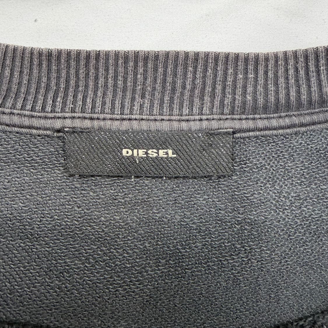 디젤 본 프린팅 차콜 스웻셔츠 XS 상품이미지7