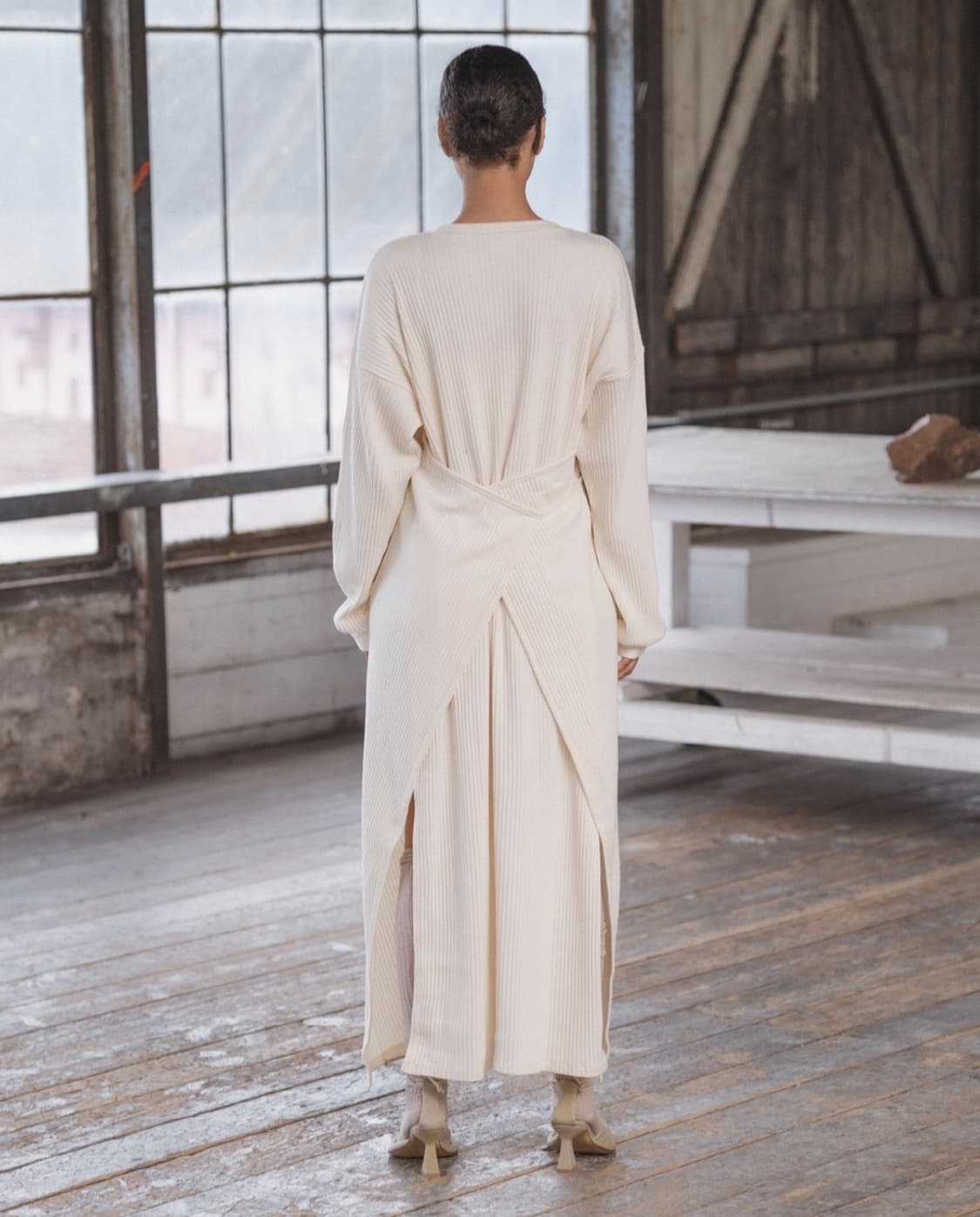 베이스레인지 쇼 롱 슬리브 카프탄 상품이미지2