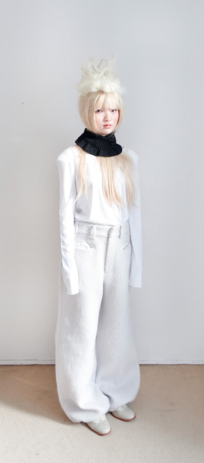 샵페어리 숄더 패드 컬러링 탑 (아이보리) 상품이미지2