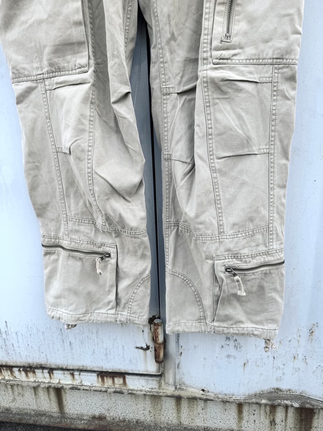 아이보리 지퍼 카고 팬츠 상품이미지4