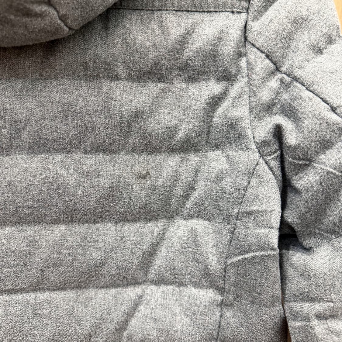 해리스 트위드 후드 퀄팅 패딩 자켓 풀 집업 포켓 패치 디테일 그레이 상품이미지9