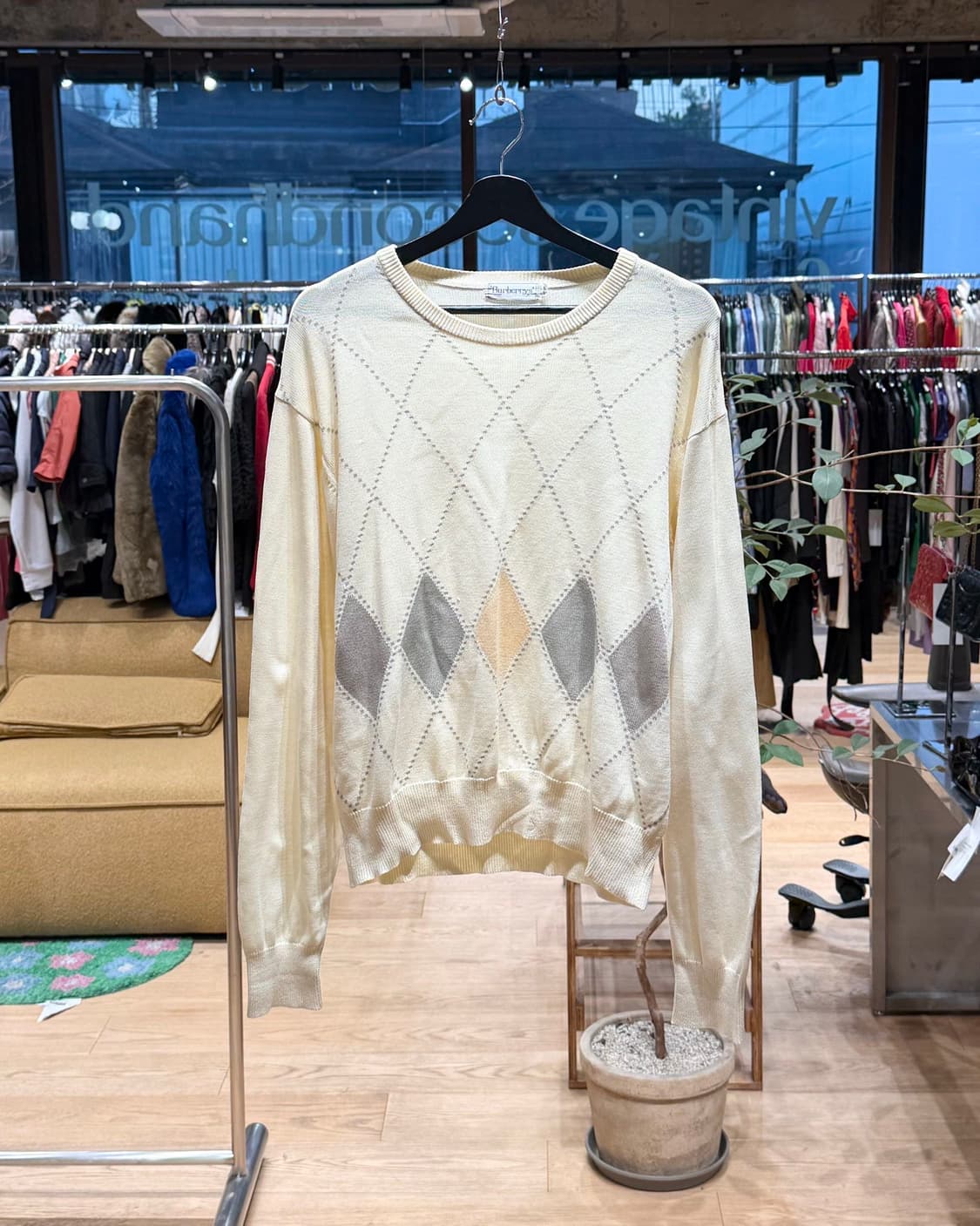 버버리 옐로우 아가일패턴 니트  상품이미지1