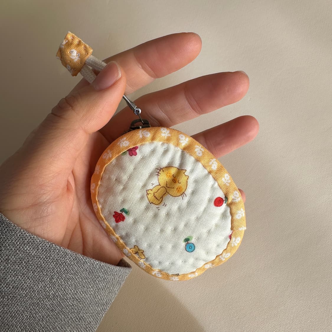 아도 미주모리 원단 에어팟파우치 / 동전지갑 / 키링 상품이미지7