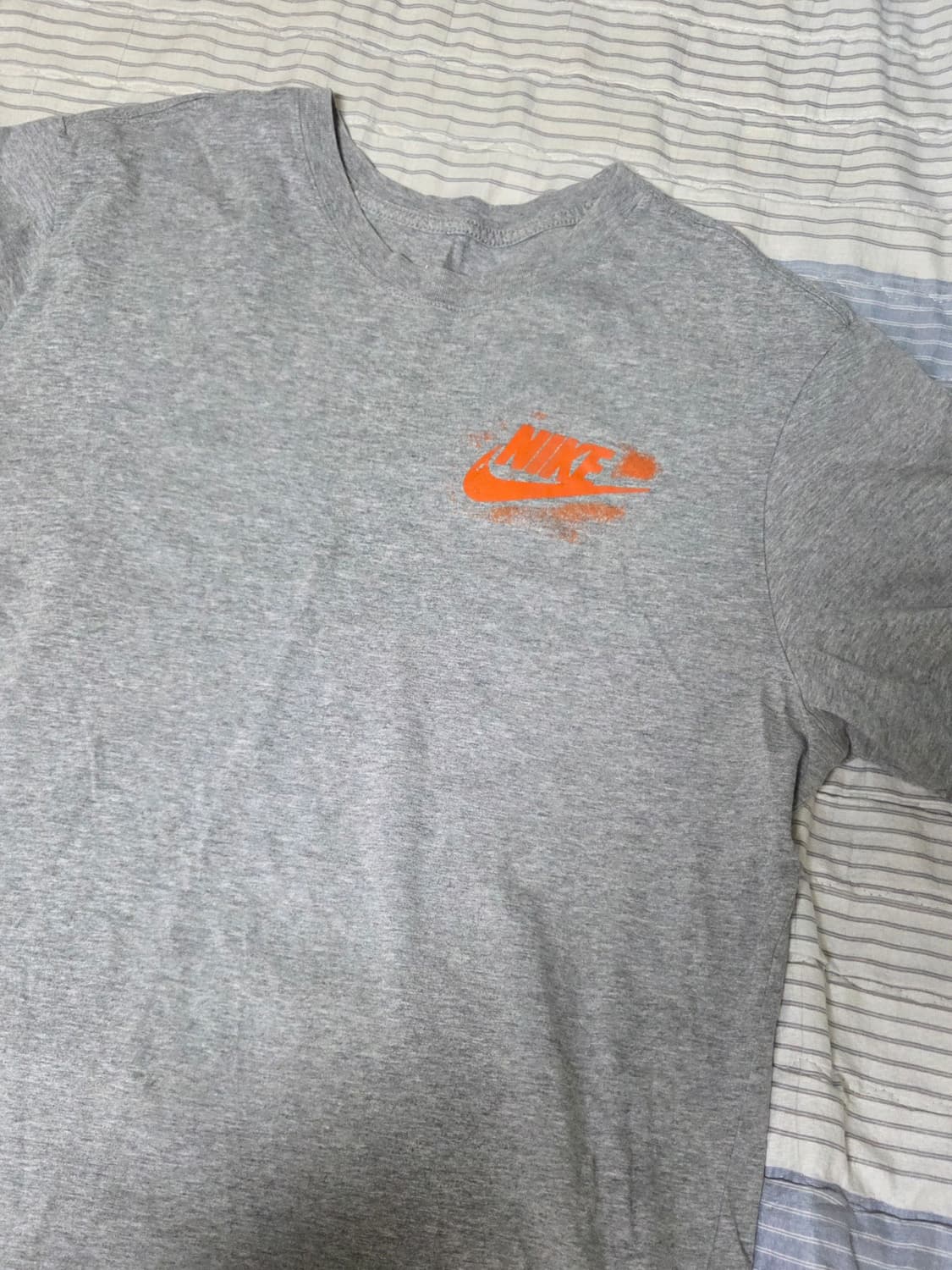 나이키 그레이 반팔티 상품이미지1
