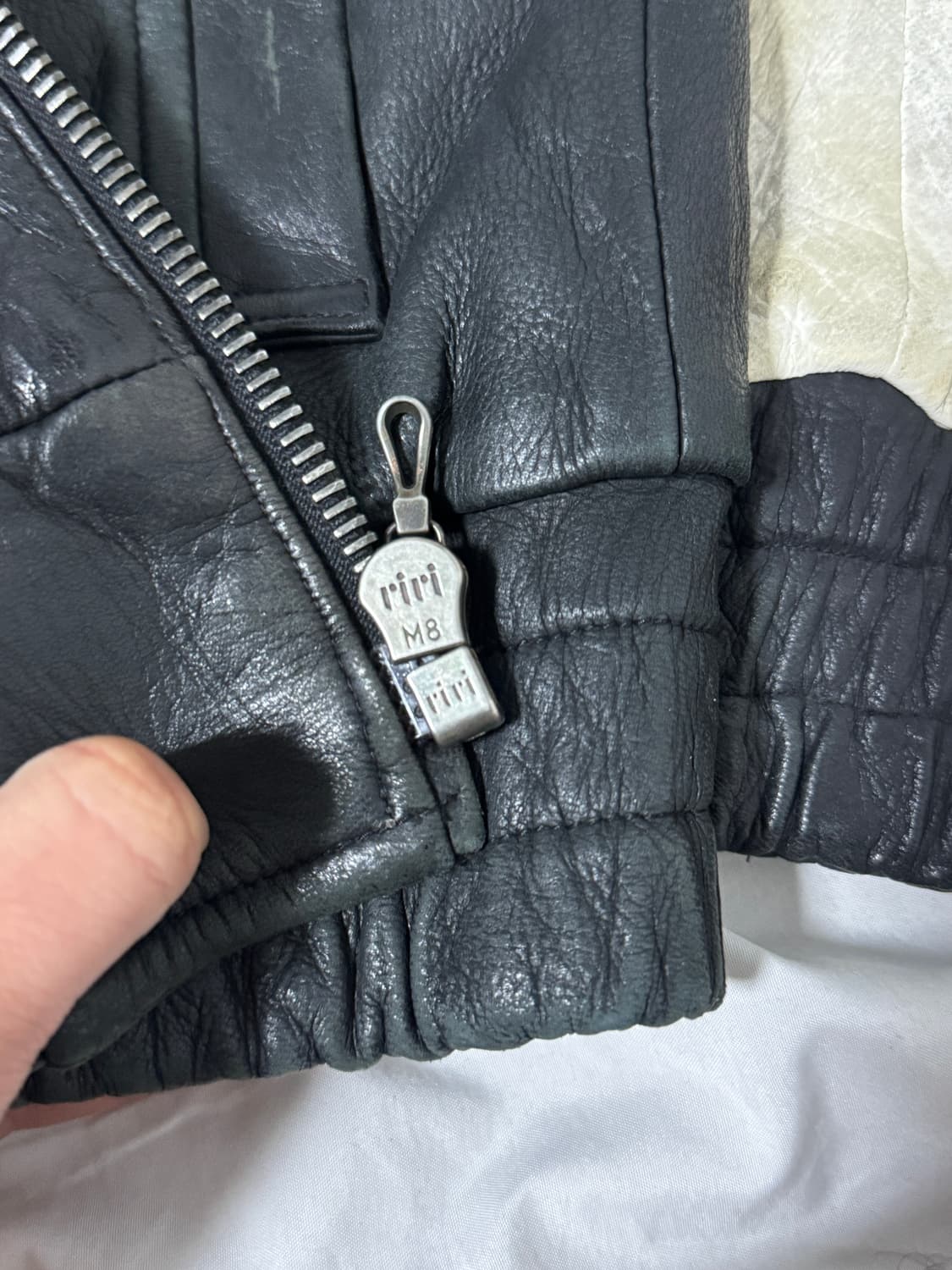 로엔 디어 스킨 스컬 자수 블루종 상품이미지7