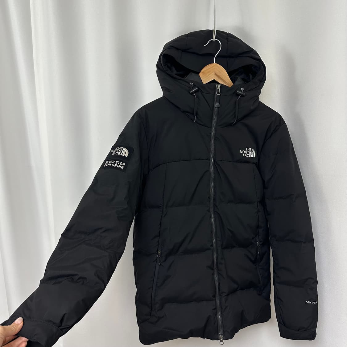  노스페이스 남자 후드 패딩 검정 새것과같아요 95  M 상품이미지2