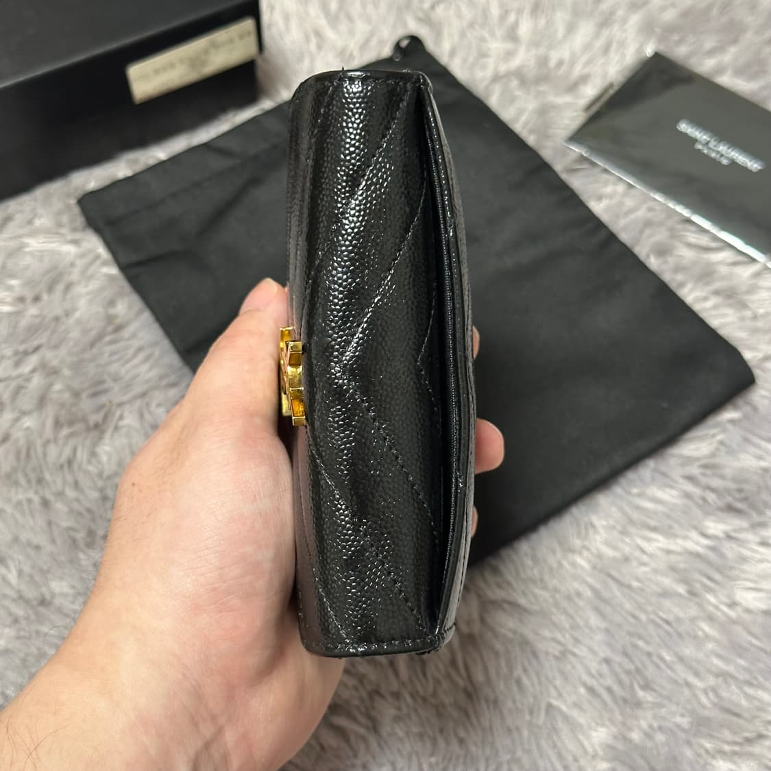 [풀구성] 입생로랑 마틀라세 엔벨로프 중지갑 블랙 상품이미지9