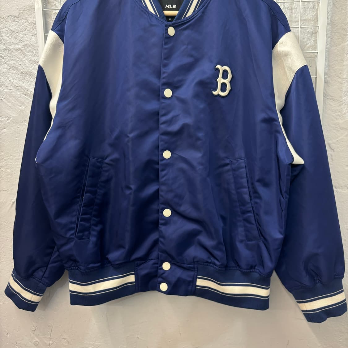 MLB 제뉴인 머천다이즈 빅 로고 네이비 바시티자켓 M 상품이미지4