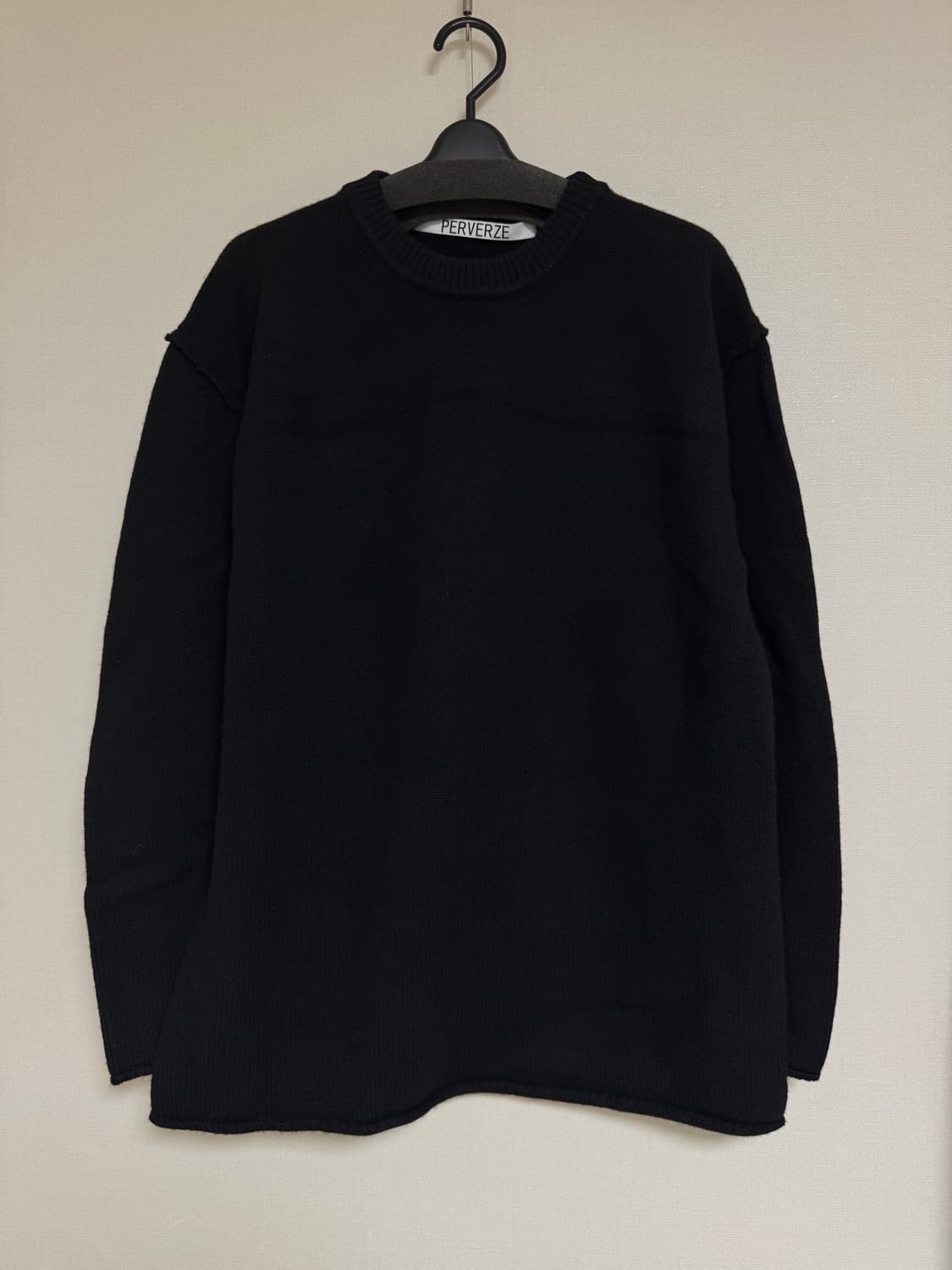 퍼버즈 Regular Wool Sweater Large / Black 상품이미지1