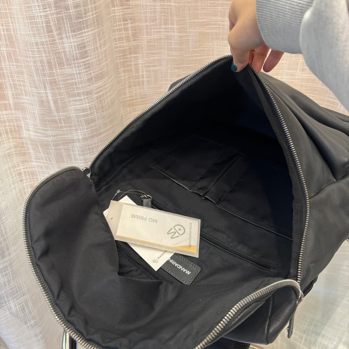 정품 만다리나덕 가죽 백팩     상품이미지5