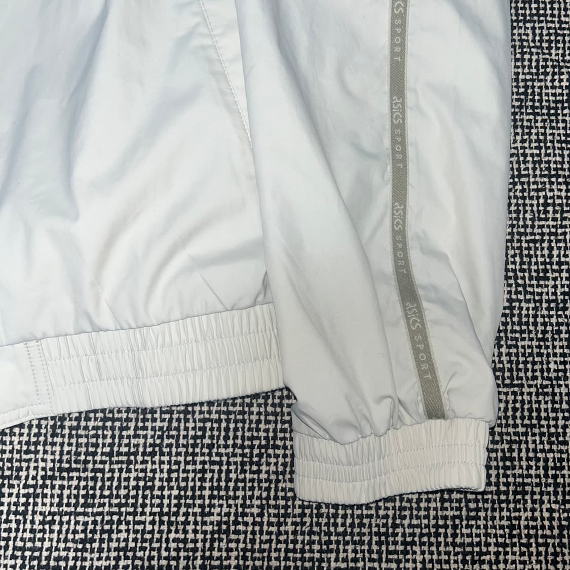 아식스 바람막이 상품이미지2