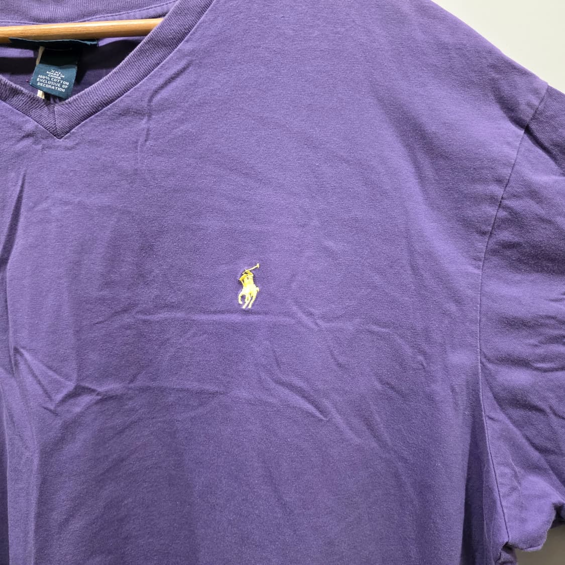 폴로 랄프로렌 (POLO) 퍼플 V넥 반팔 티 상품이미지2