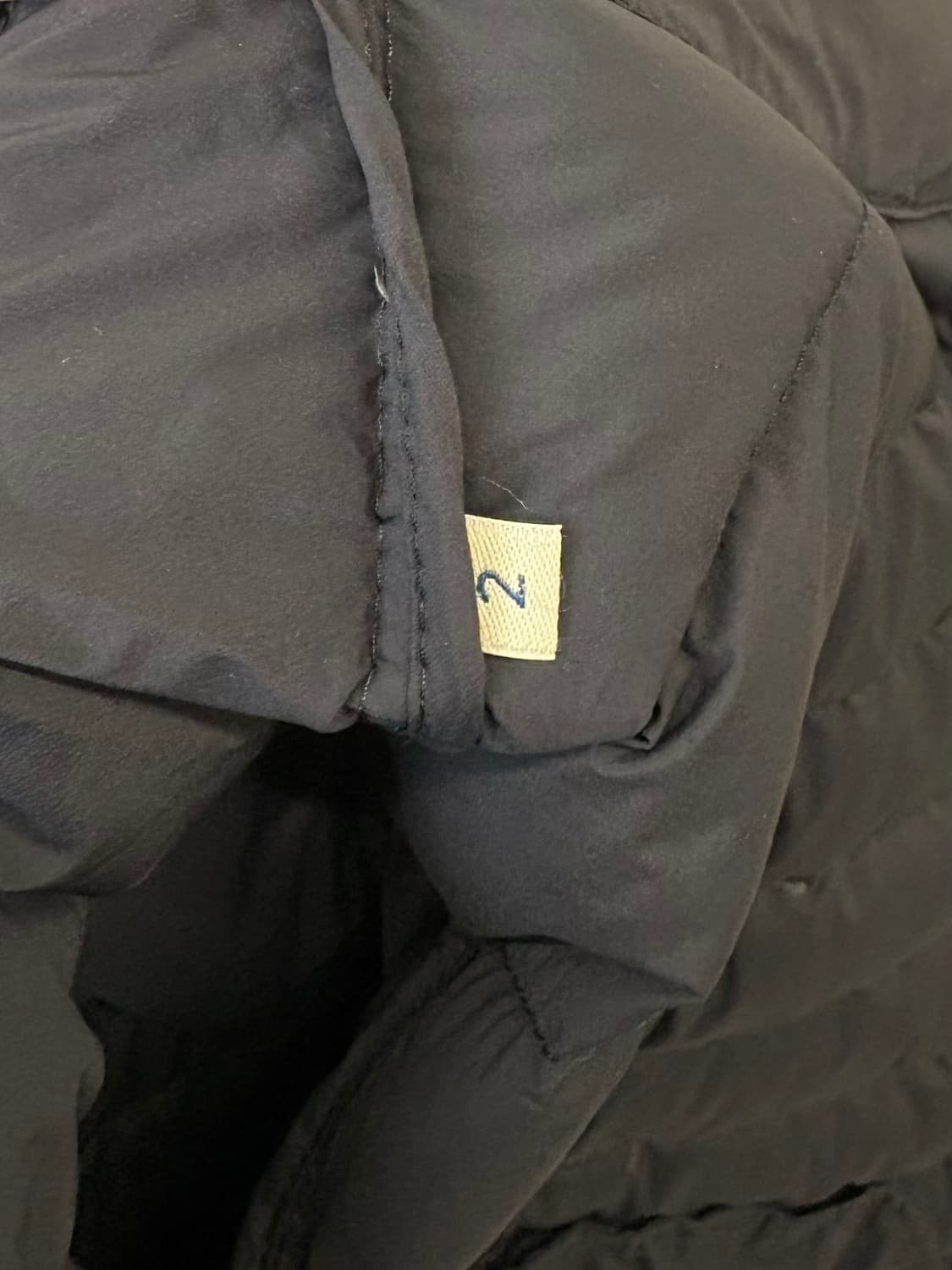 몽클레어 아코루스 구스다운 경량패딩 네이비 상품이미지8