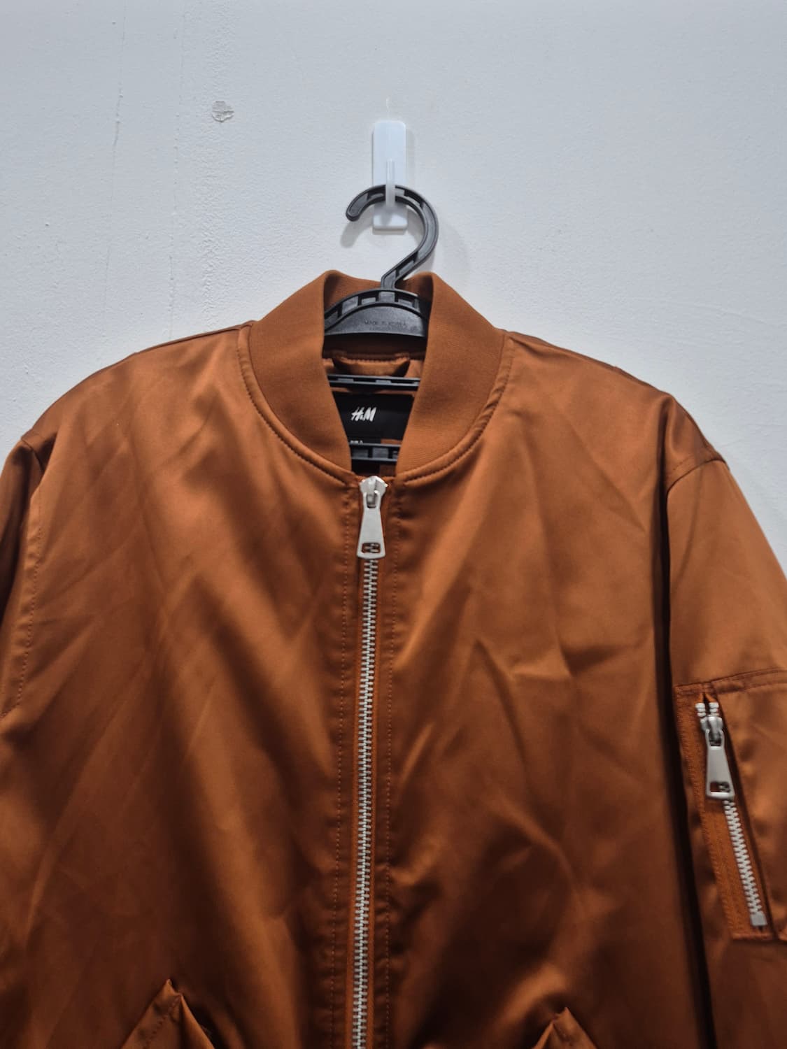H&M 에이치앤엠 실크느낌 MA-1 항공점퍼 남성 95~100사이즈 상품이미지2