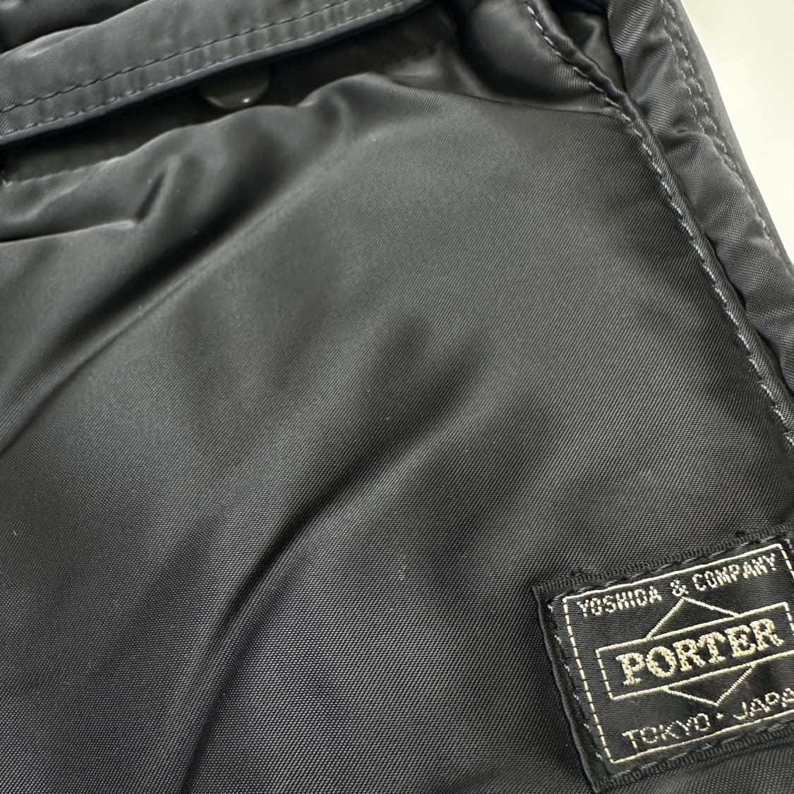 PORTER TANKER SHOULDER BAG (L) 포터 탱커 숄더백 상품이미지4