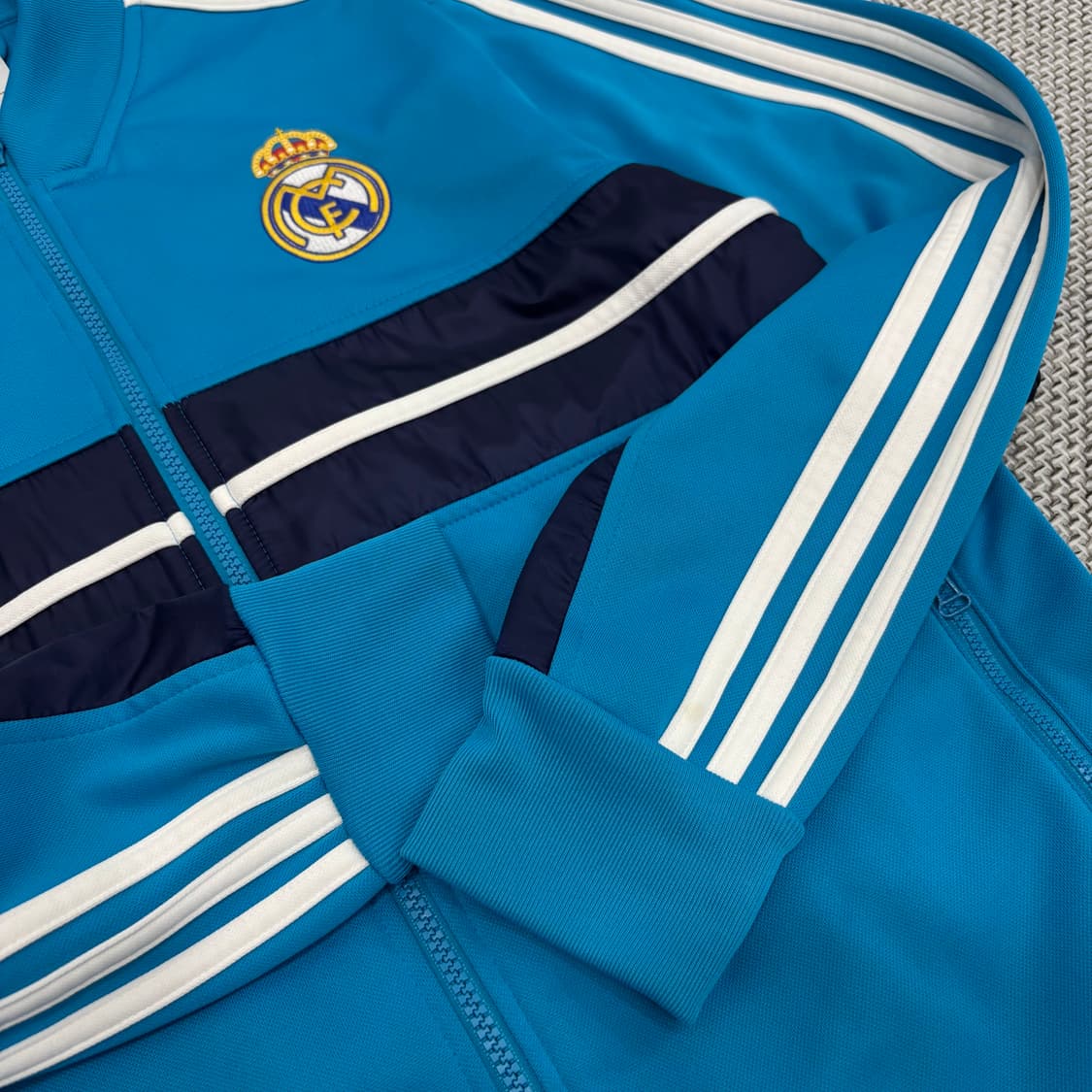 adidas 레알마드리드 트랙자켓 상품이미지3