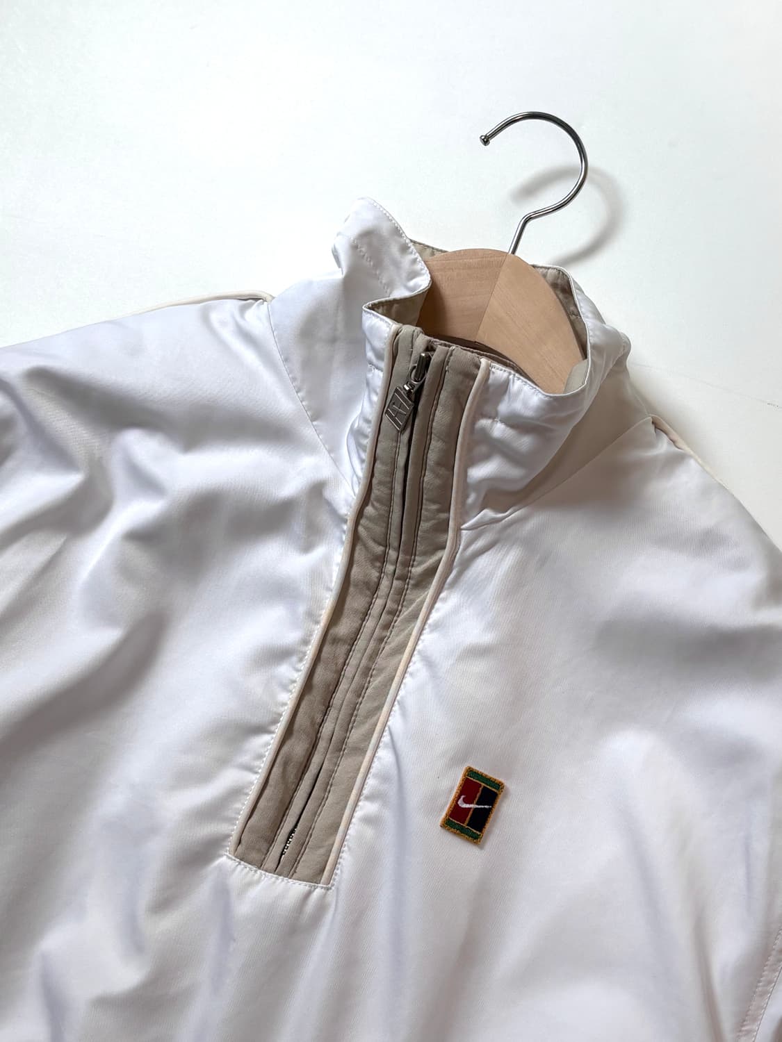 Nike 나이키 테니스로고 아이보리/베이지 아노락 상품이미지3