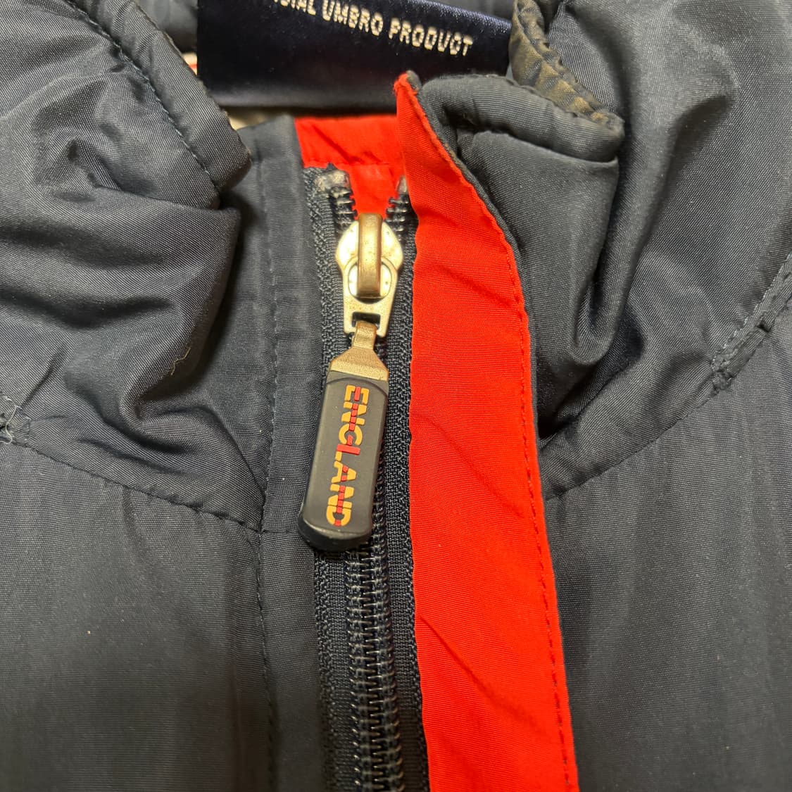 일본판)엄브로 X 잉글랜드 딥네이비 누빔 점퍼 상품이미지5