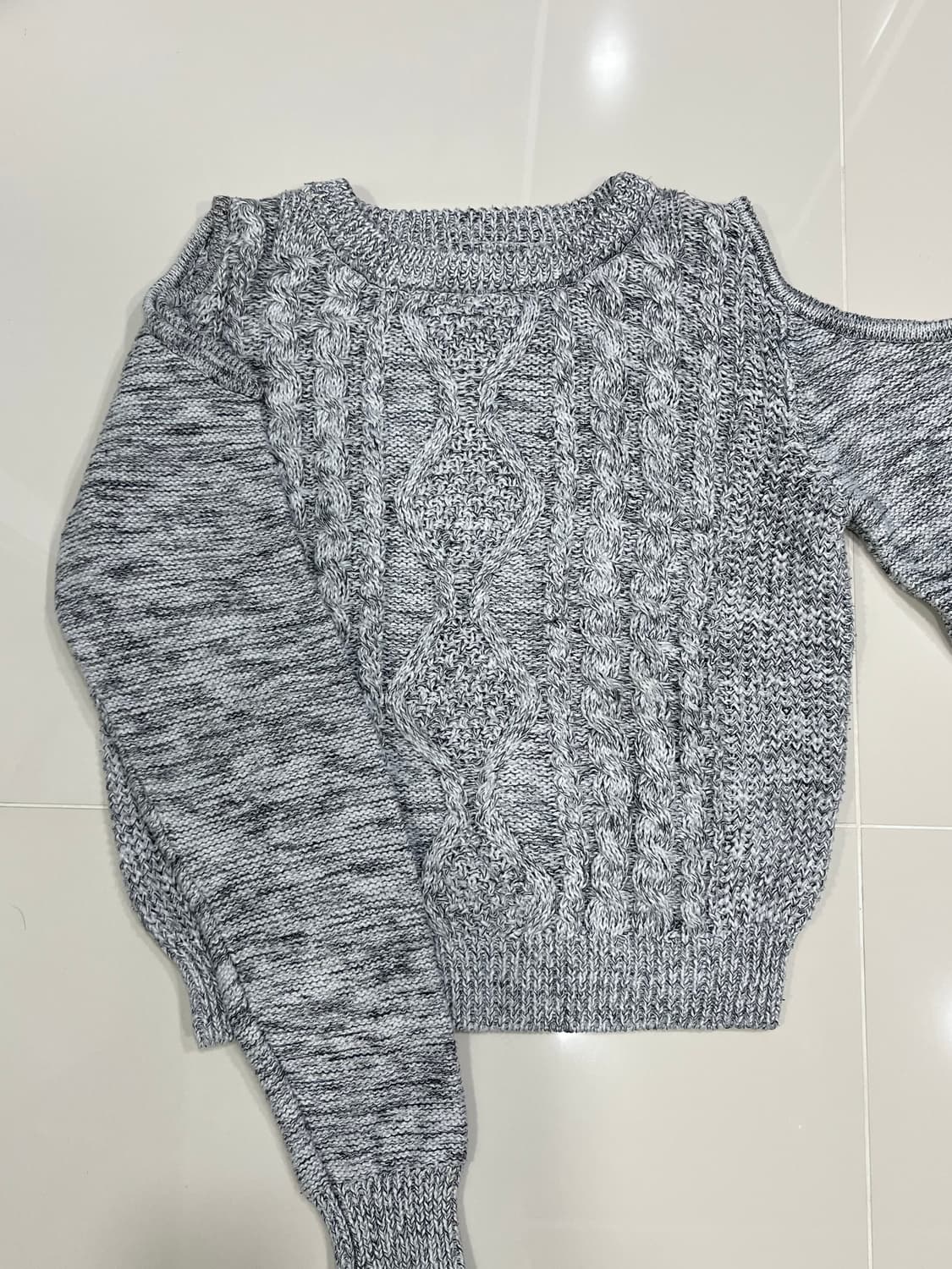 빈티지 케이블 숄더 니트 상품이미지1