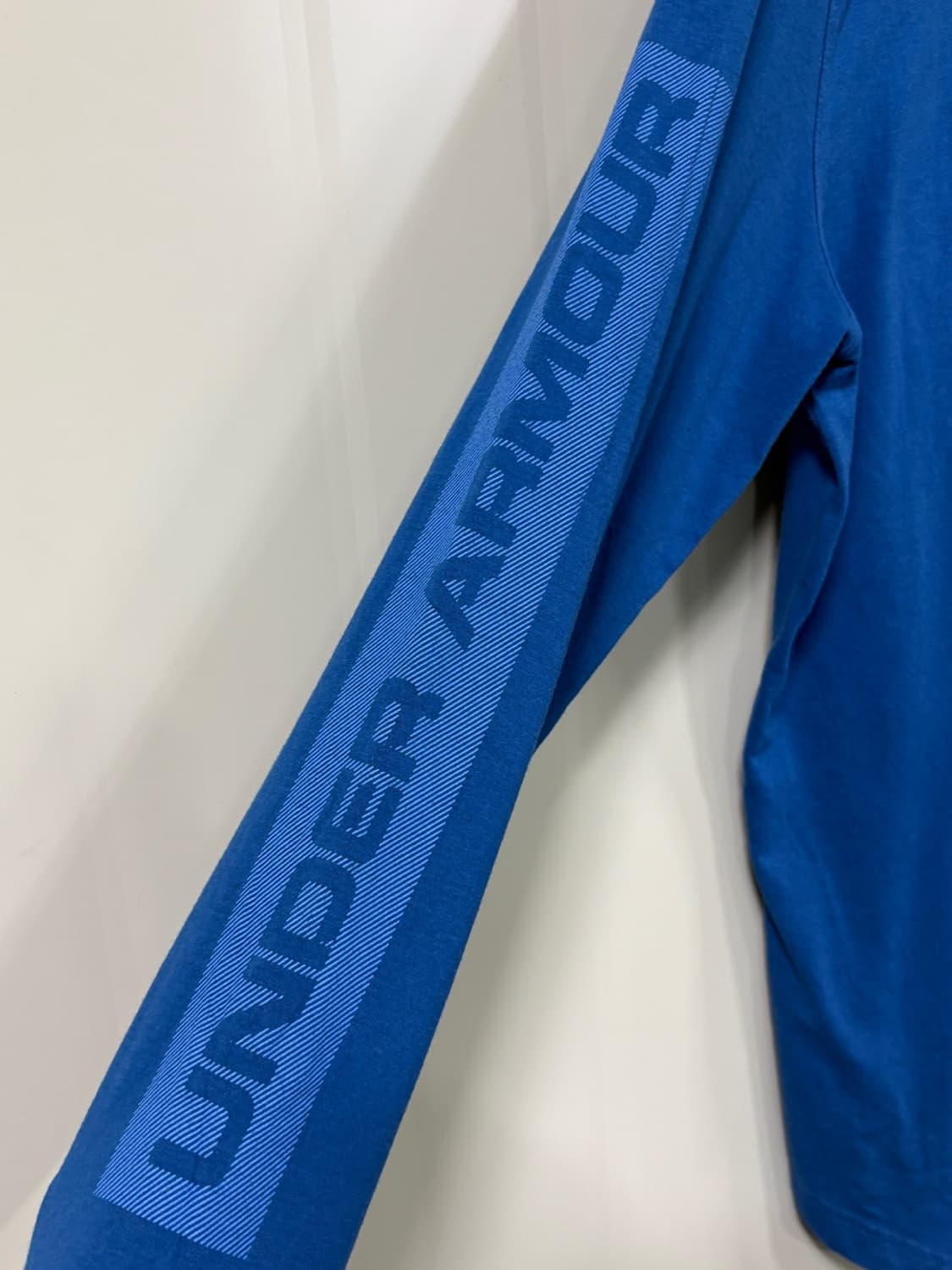 언더아머 롱슬리브 상품이미지4