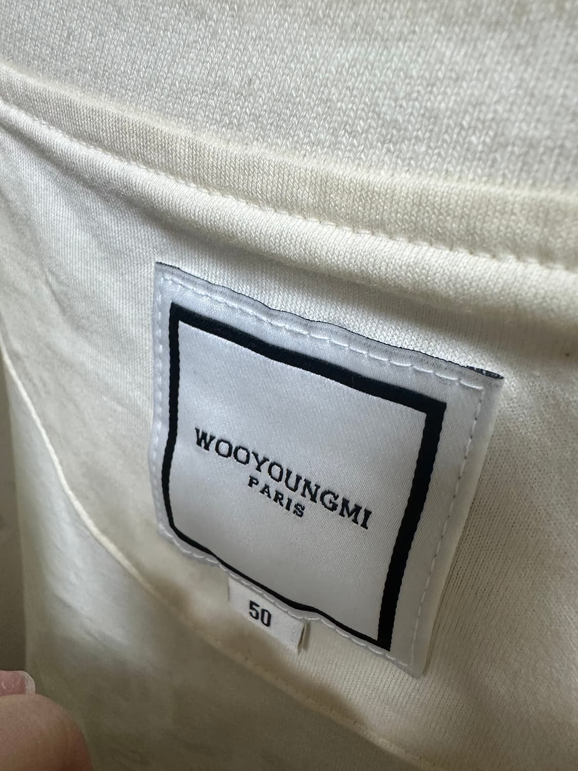 ✨ (바배) 우영미 플라워 백로고 아이보리 반팔티  상품이미지3