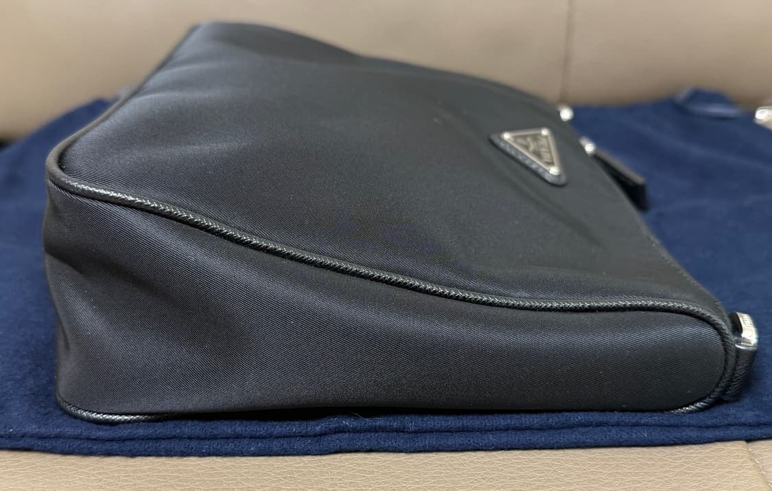 프라다 나일론 사피아노 테수토 숄더백 블랙 상품이미지5